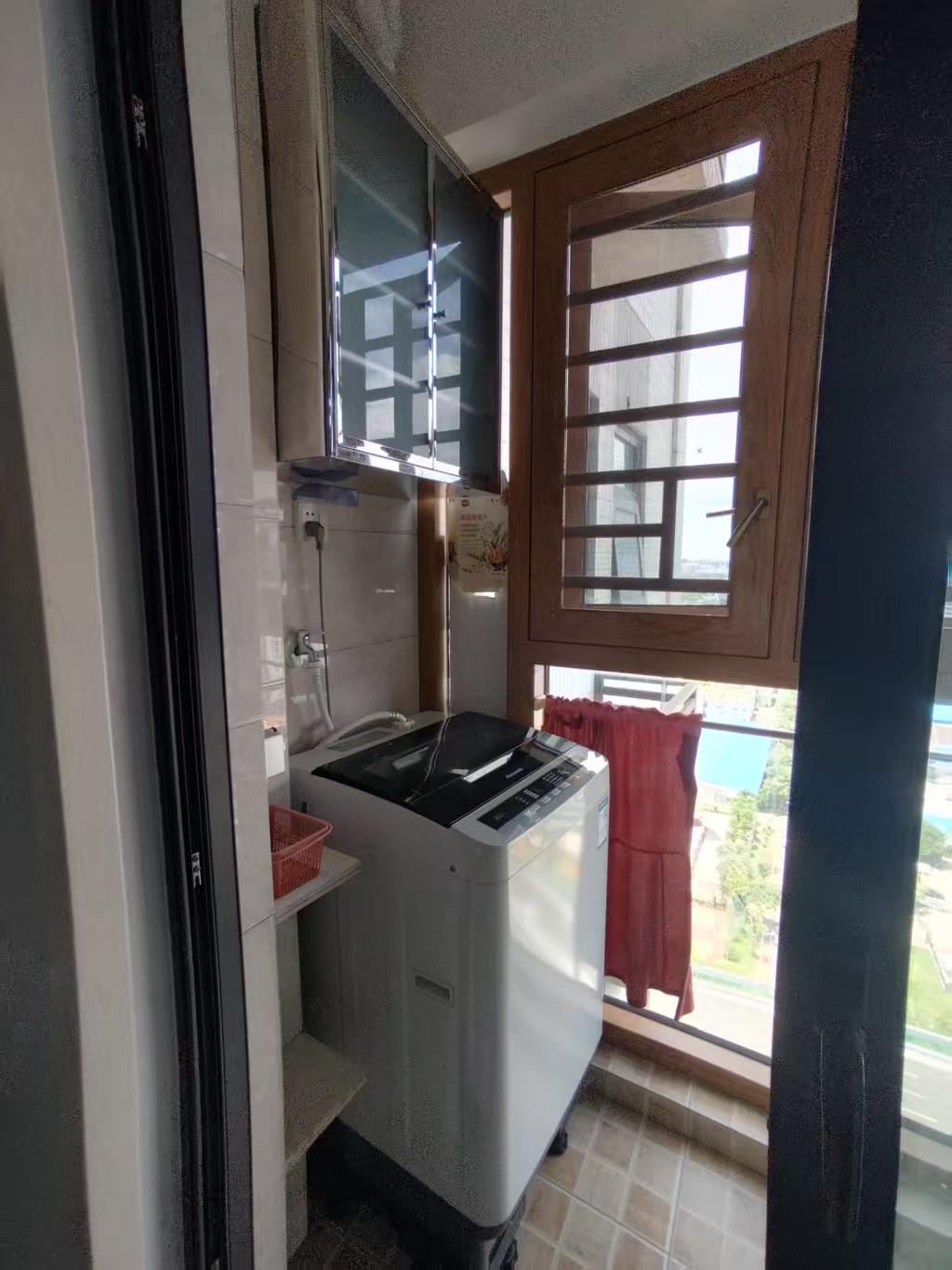 芒果社  2室2厅1卫   2600.00元/月室内图