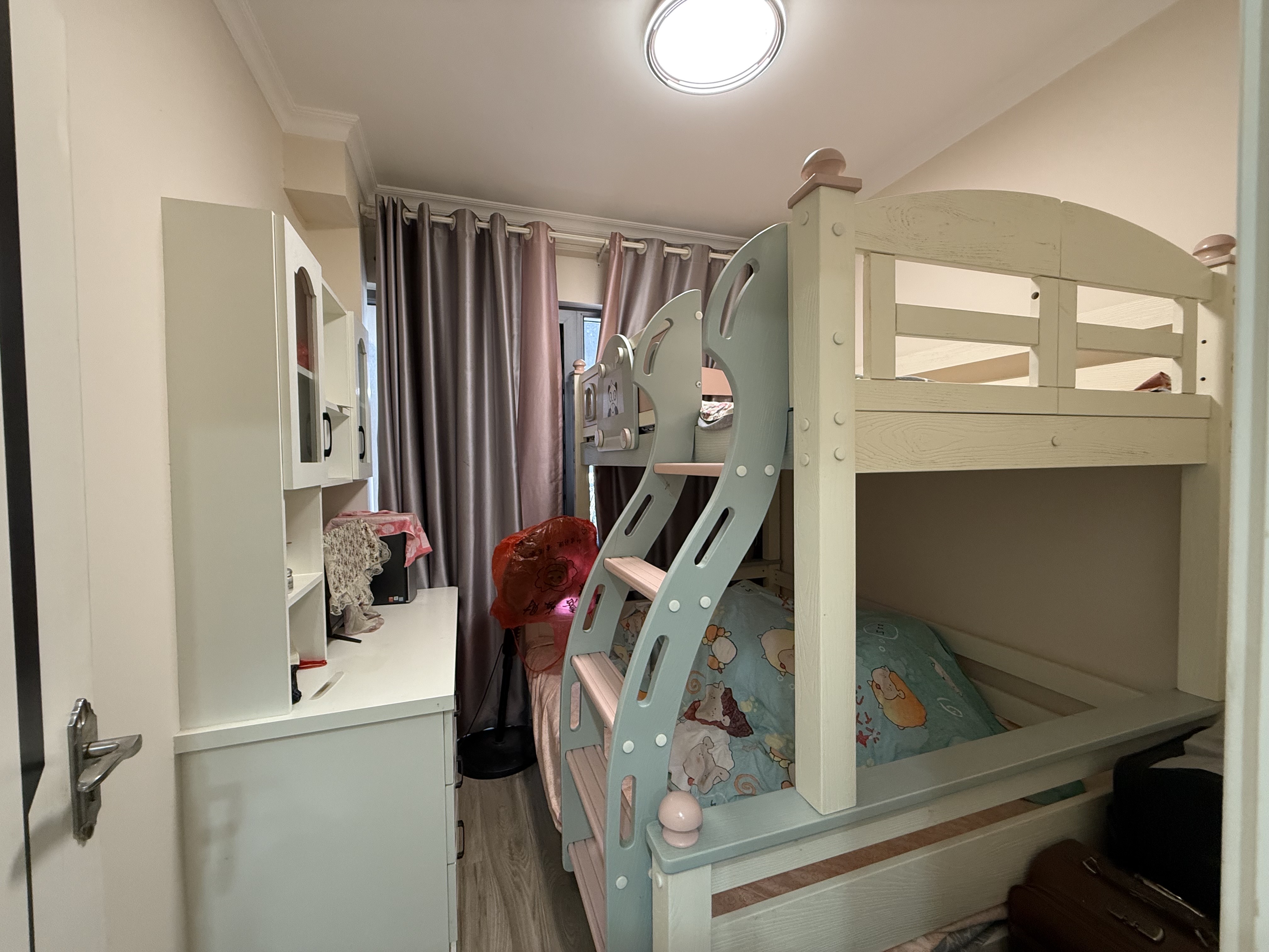 和顺嘉苑 3室2厅2卫 69.8万 和顺嘉苑 3室2厅2卫 69.8万客厅