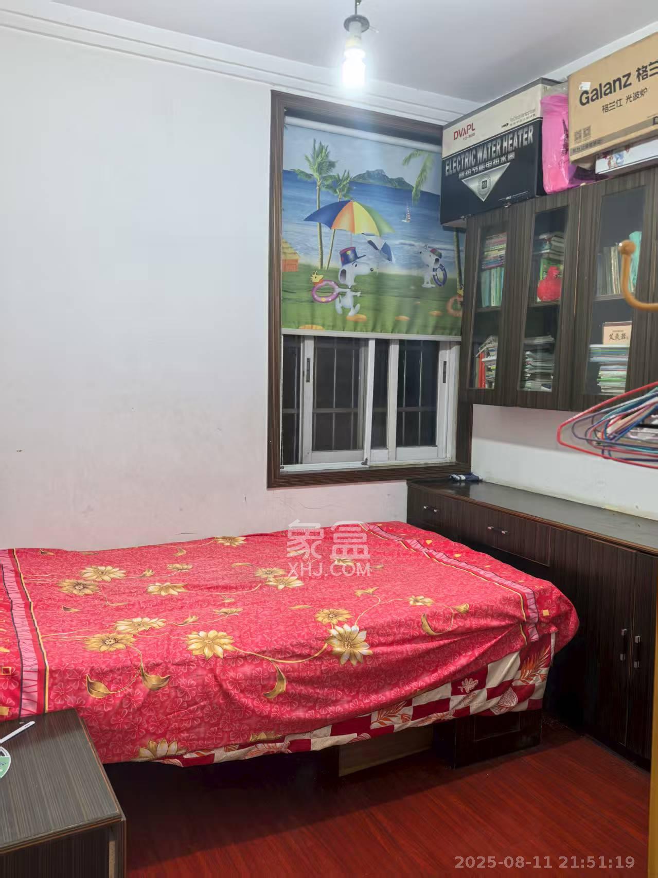 山水人家三期  3室2厅2卫    1800.0元/月室内图