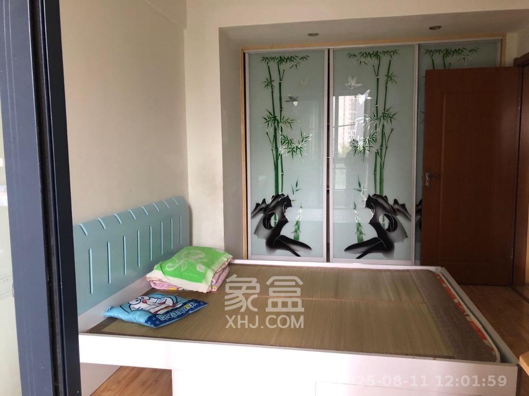 钱隆学府一、二期 2室2厅1卫 1500.0元/月 钱隆学府一、二期 2室2厅1卫 1500.0元/月室内图