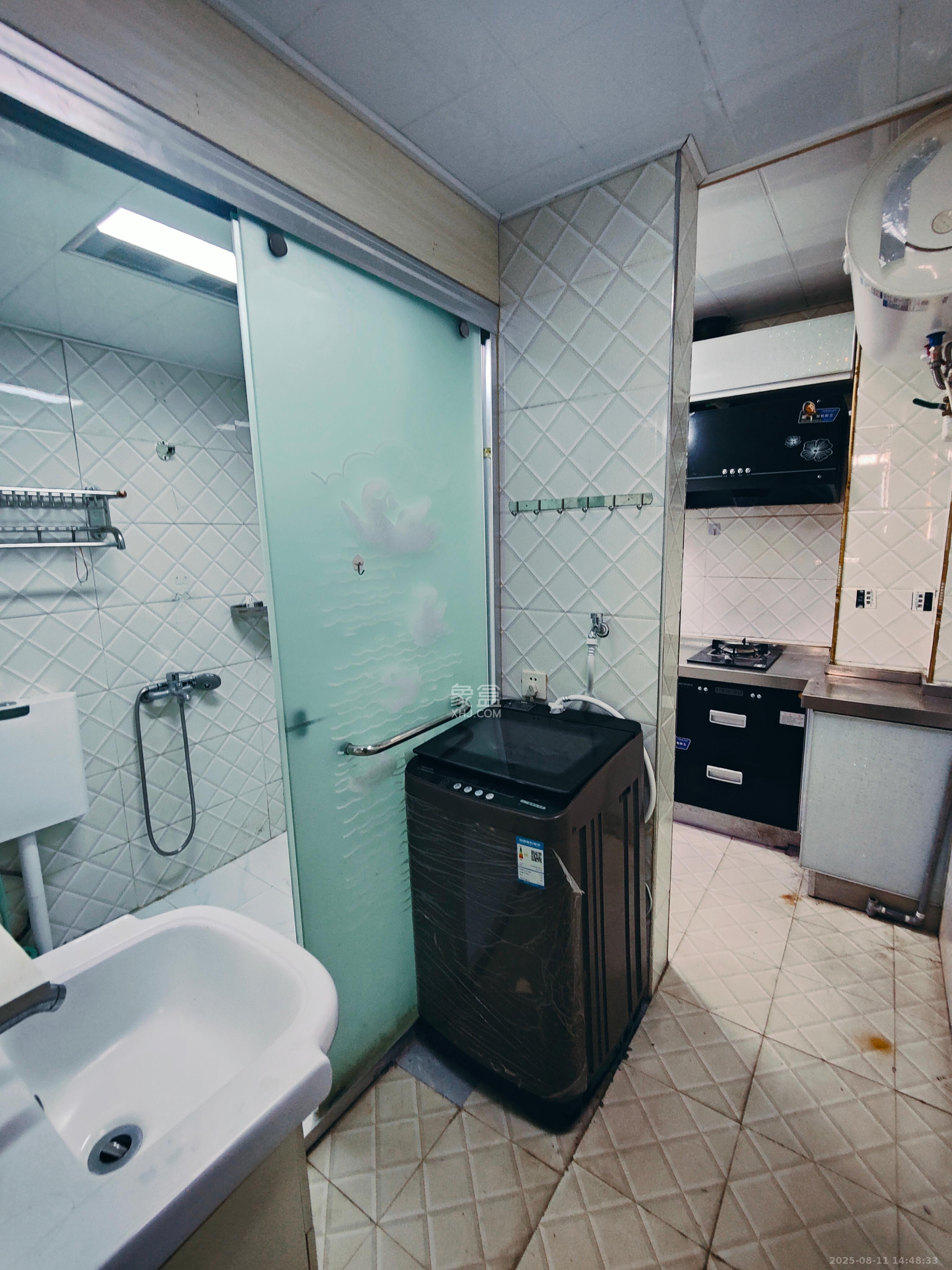 中建芙蓉工社 2室1厅1卫 1400.0元/月 中建芙蓉工社 2室1厅1卫 1400.0元/月室内图