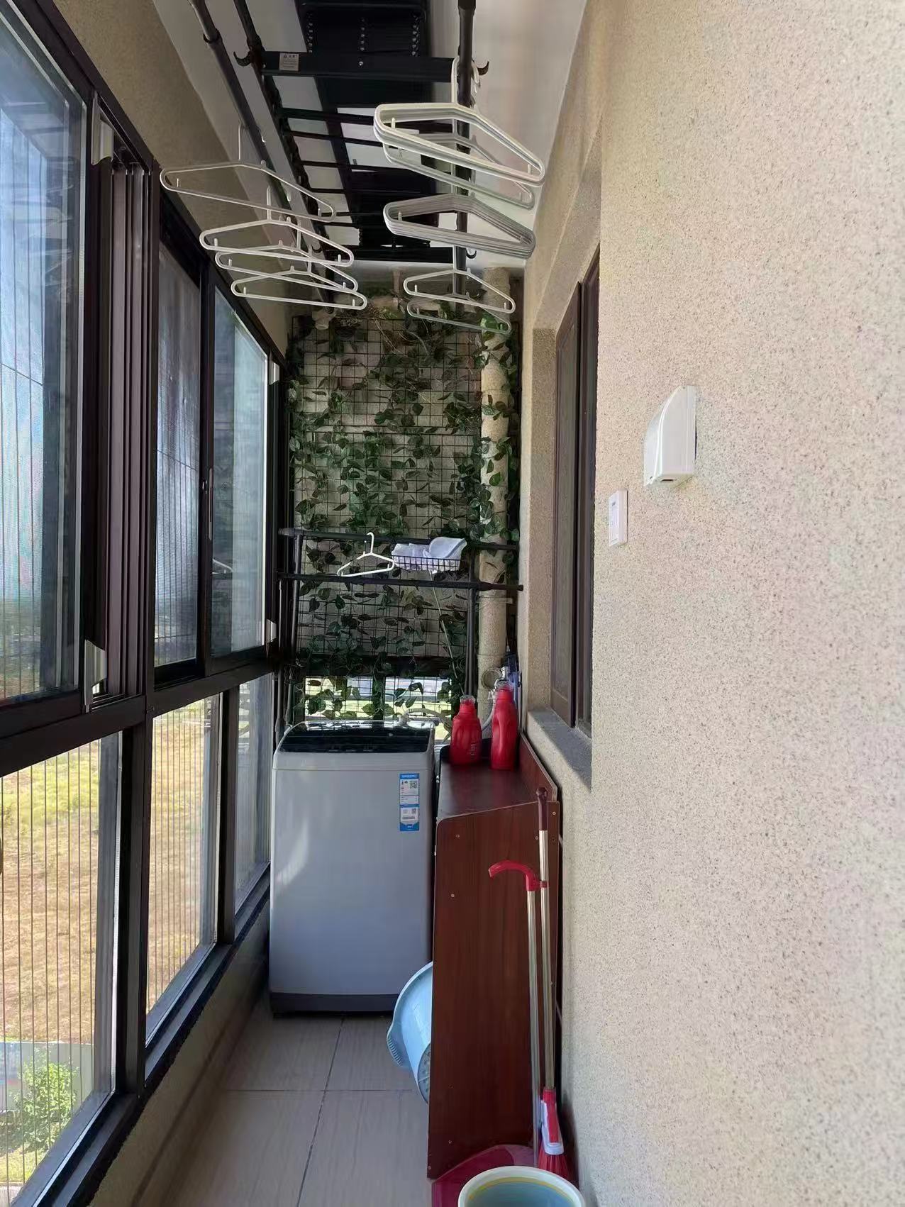 华耀碧桂园十里江湾誉峯 1室0厅0卫 2000.0元/月 华耀碧桂园十里江湾誉峯 1室0厅0卫 2000.0元/月室内图