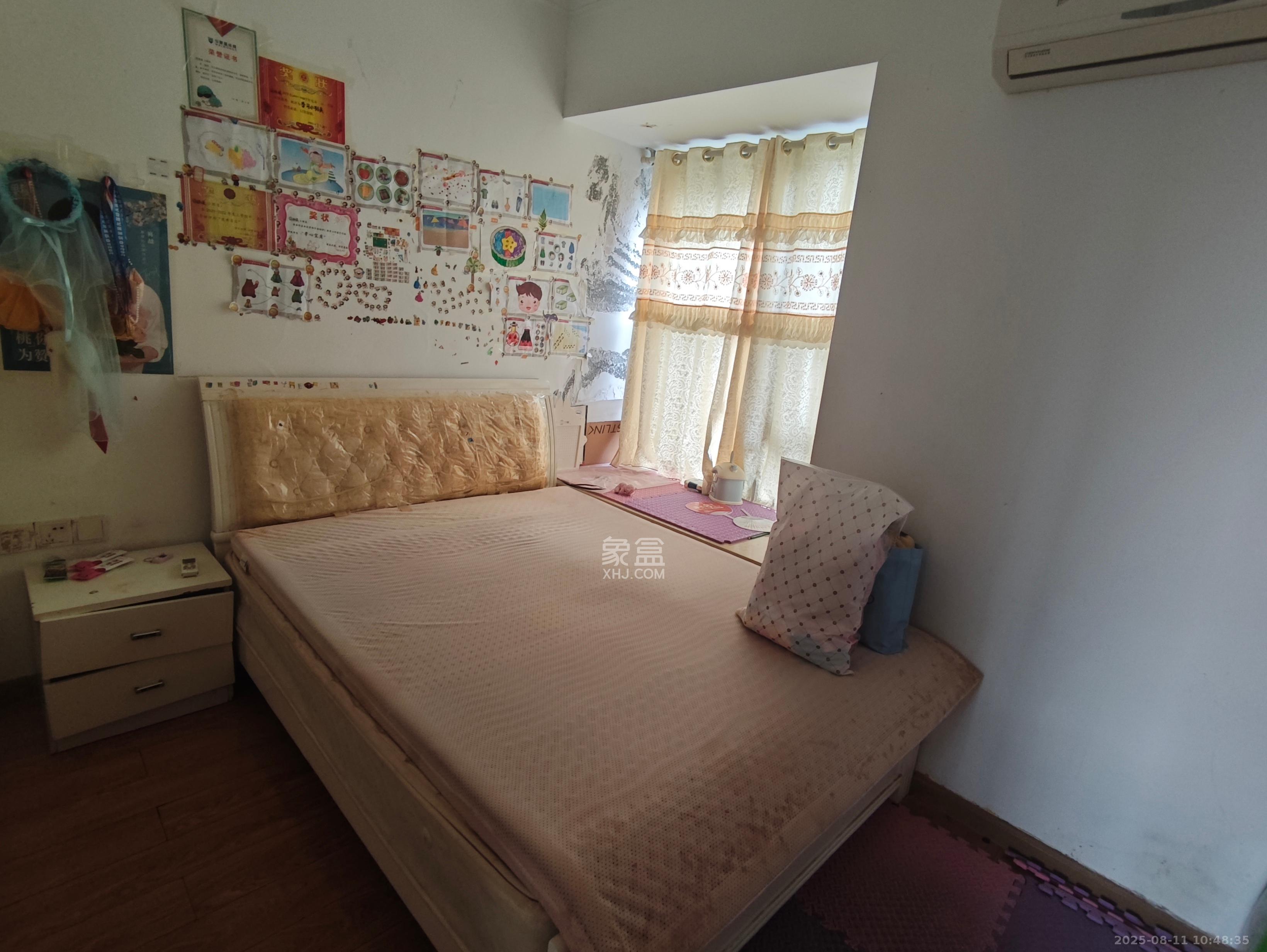 珠江花城三期锦鲤  3室2厅1卫    2300.0元/月 珠江花城三期锦鲤  3室2厅1卫    2300.0元/月室内图