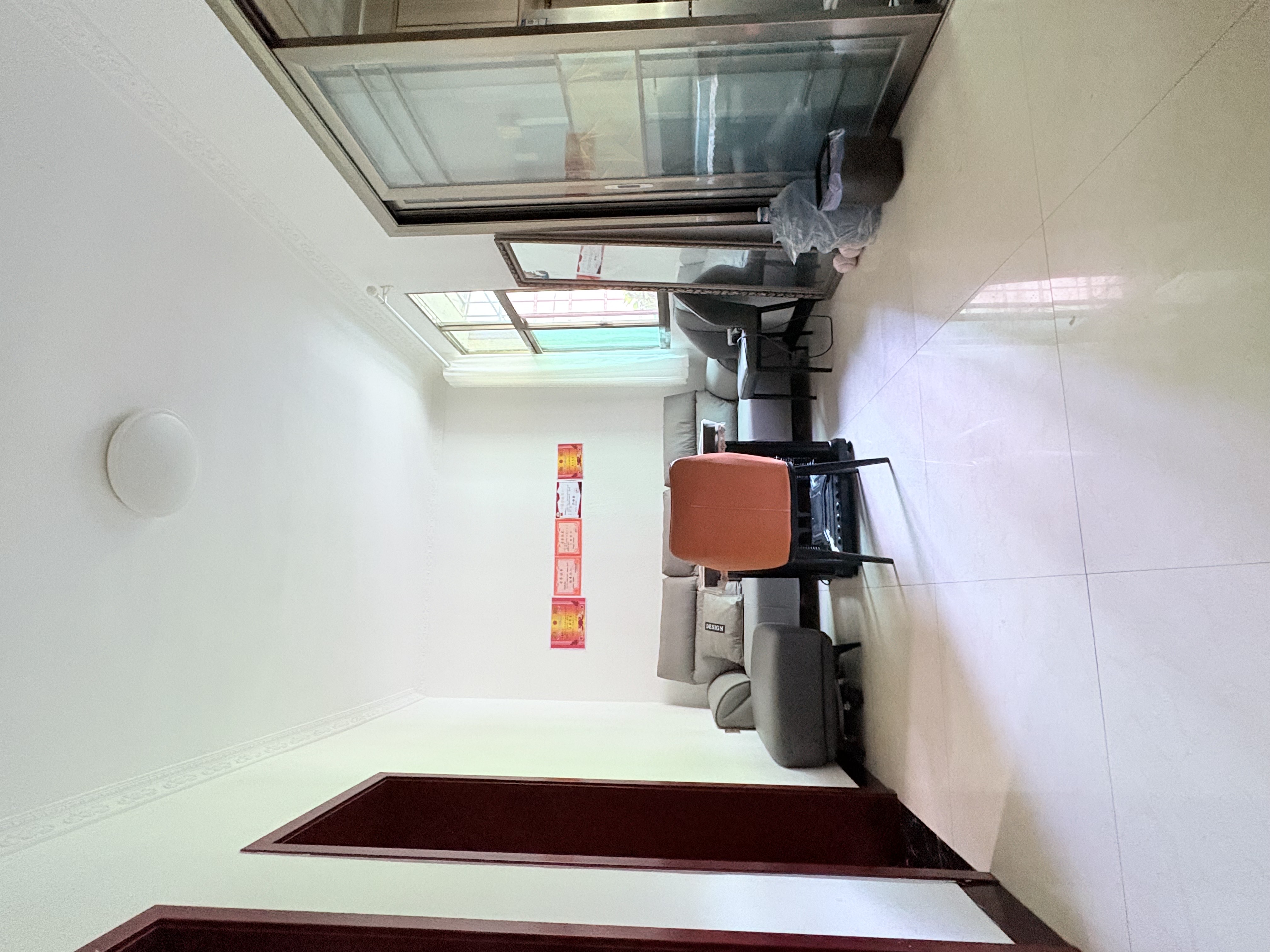 公园社区(青山小区) 2室1厅1卫 25.8万 公园社区(青山小区) 2室1厅1卫 25.8万客厅