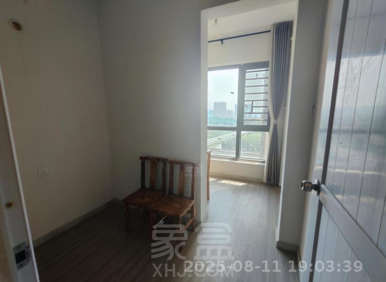 金轮津桥华府 3室2厅1卫 1900.0元/月 金轮津桥华府 3室2厅1卫 1900.0元/月室内图