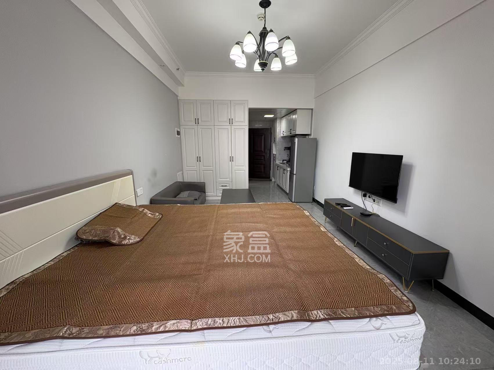 万润时光里 1室1厅1卫 1700.0元/月 万润时光里 1室1厅1卫 1700.0元/月室内图