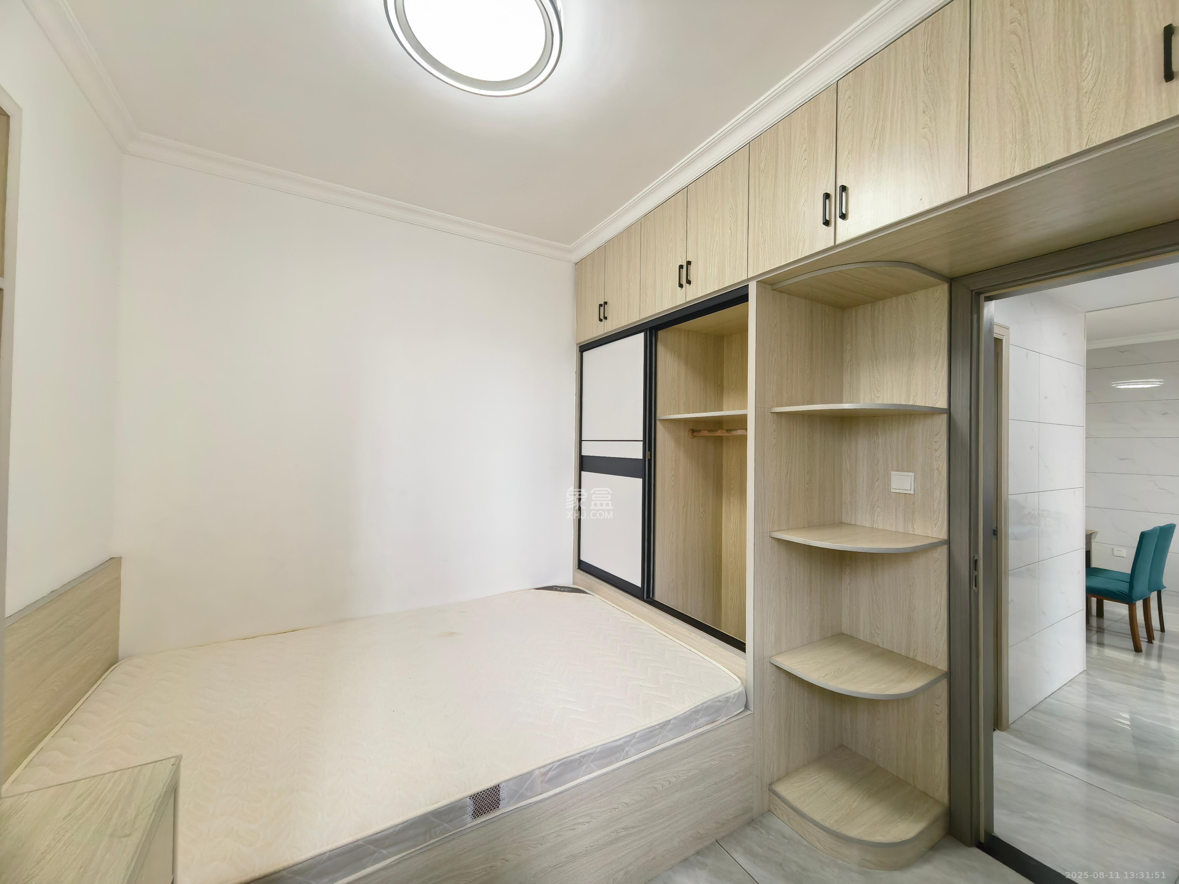 真人桥家园一期  2室2厅1卫    1800.0元/月室内图