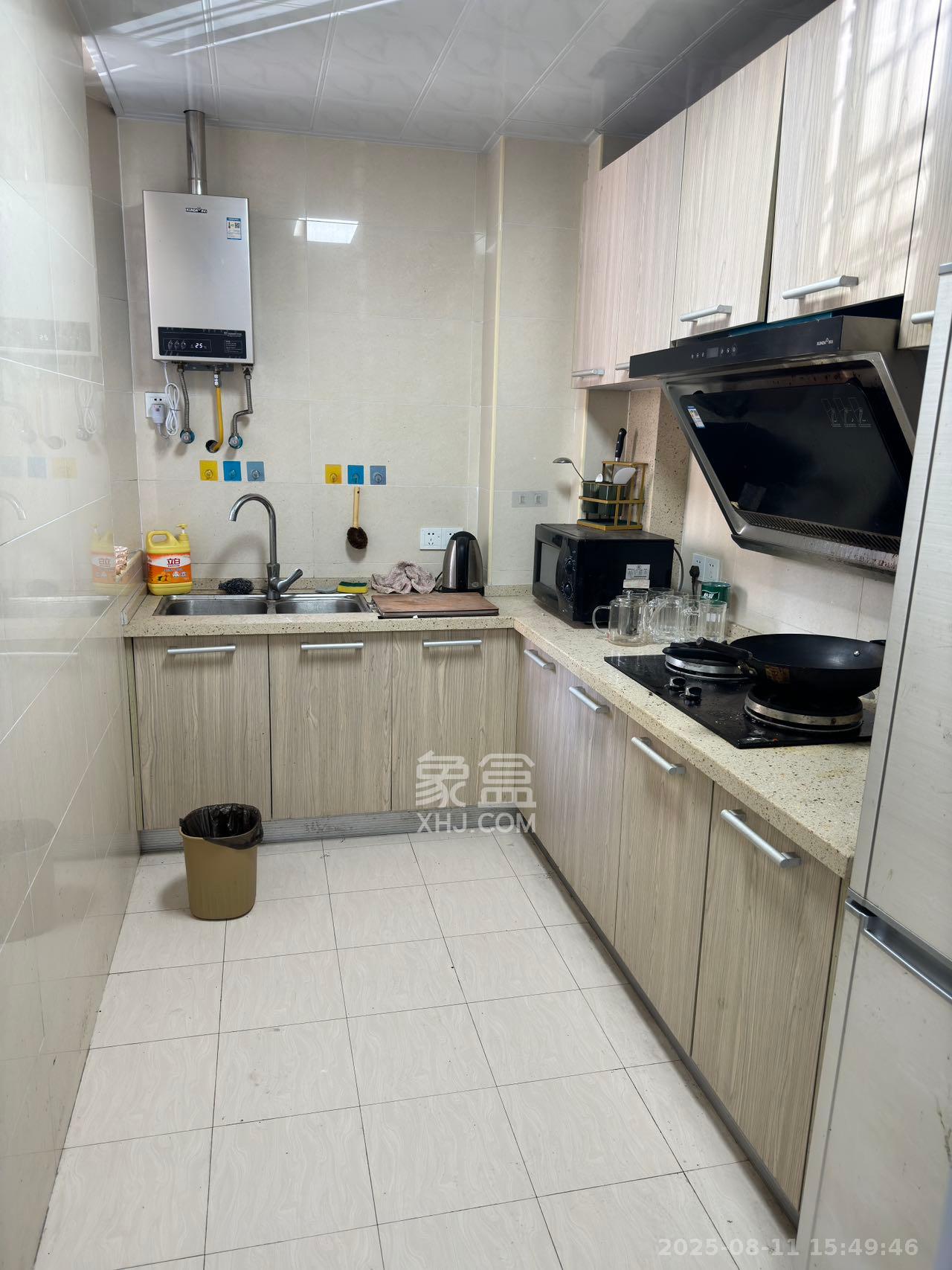 巨友中央公馆 3室2厅1卫 1900.0元/月 巨友中央公馆 3室2厅1卫 1900.0元/月室内图