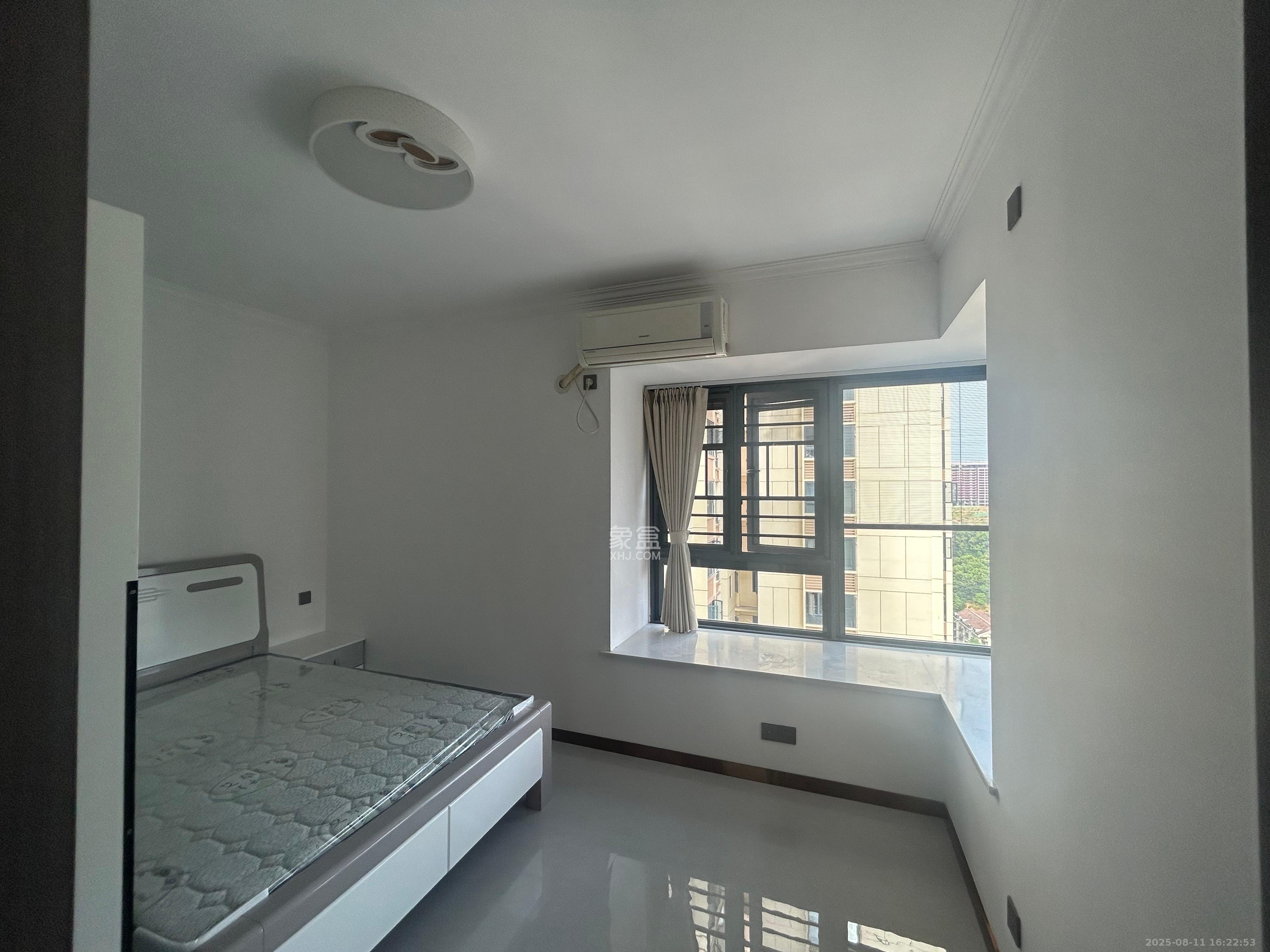 金石蓉园  2室2厅1卫    2400.0元/月室内图