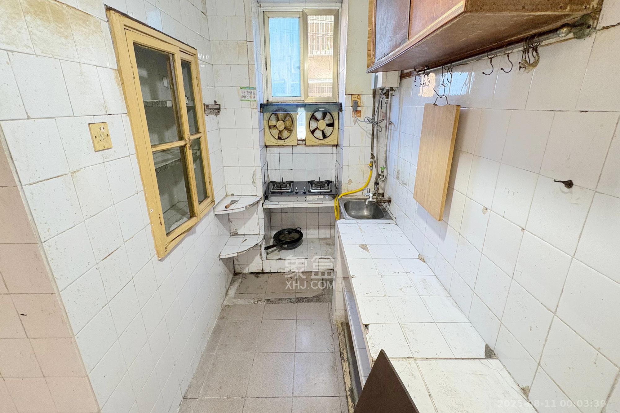 乔庄社区 4室1厅1卫 49.0万 乔庄社区 4室1厅1卫 49.0万厨房