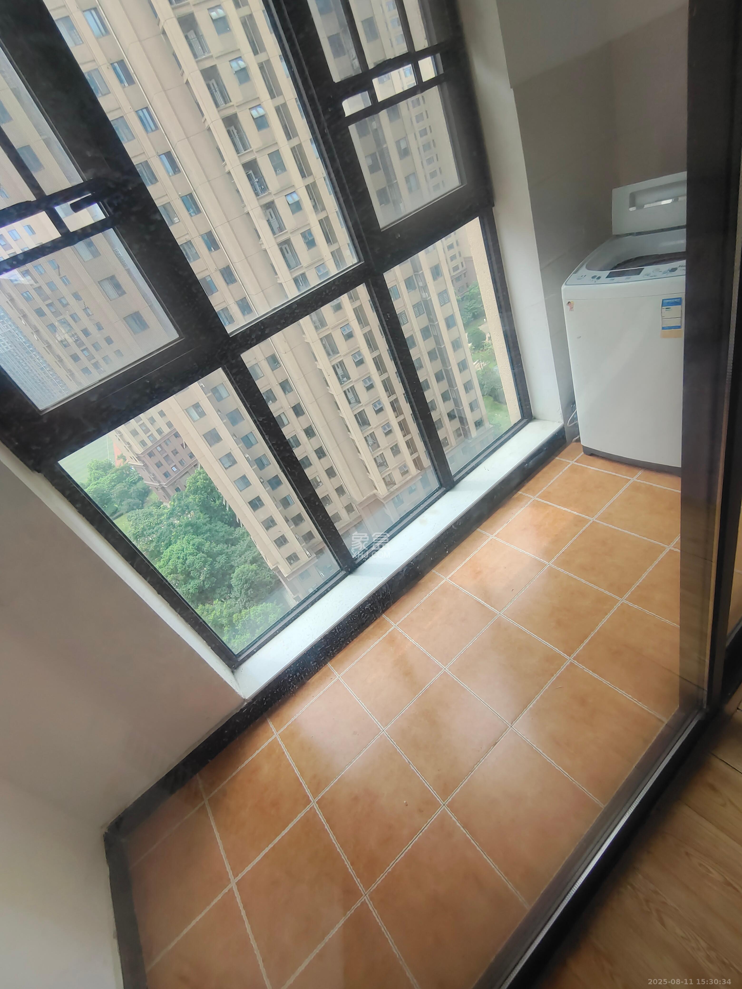 中建信和城  2室1厅1卫   2300.00元/月室内图