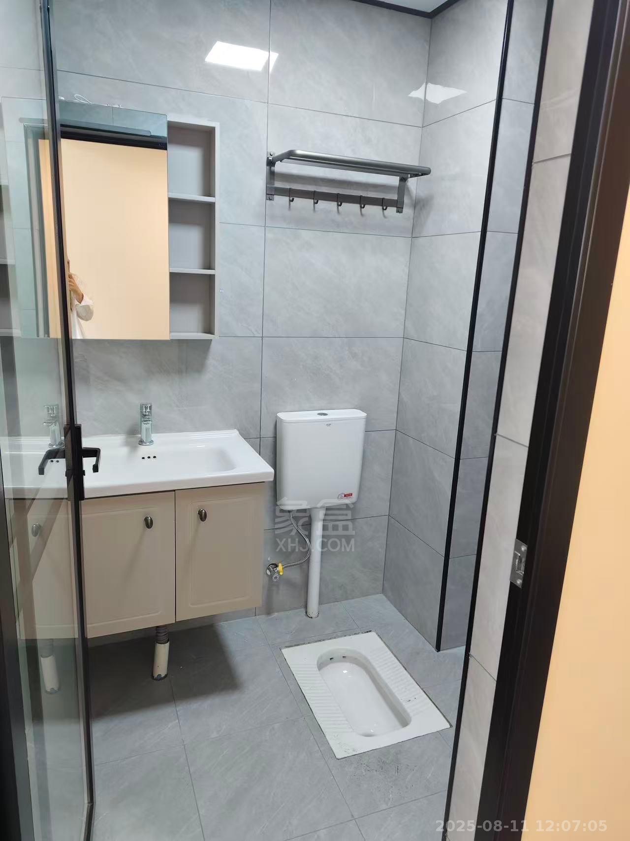 桂鑫汇文中心 1室0厅0卫 1500.0元/月 桂鑫汇文中心 1室0厅0卫 1500.0元/月室内图