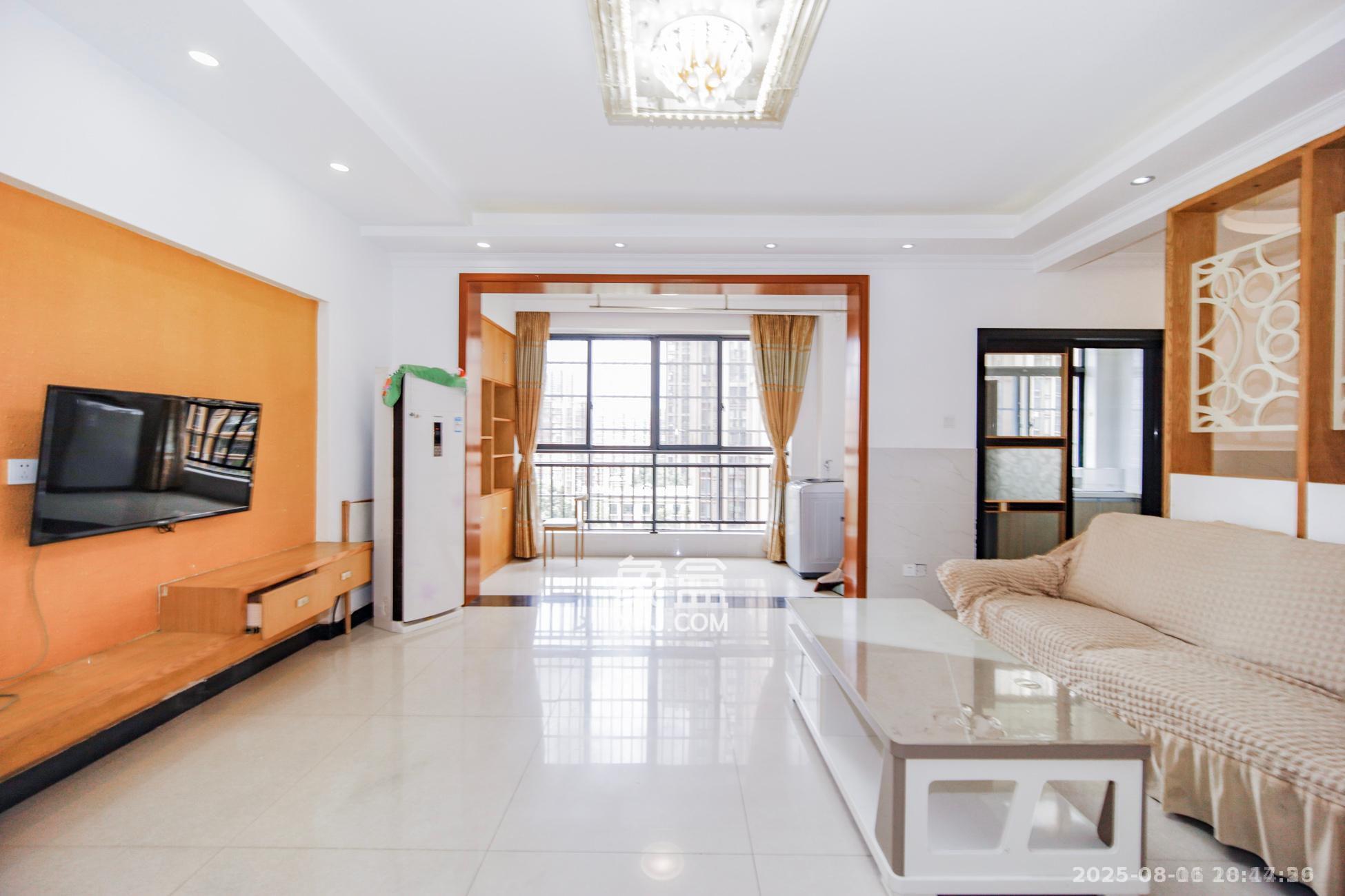 新盛珑璟台 1室2厅1卫 2500.0元/月 新盛珑璟台 1室2厅1卫 2500.0元/月室内图