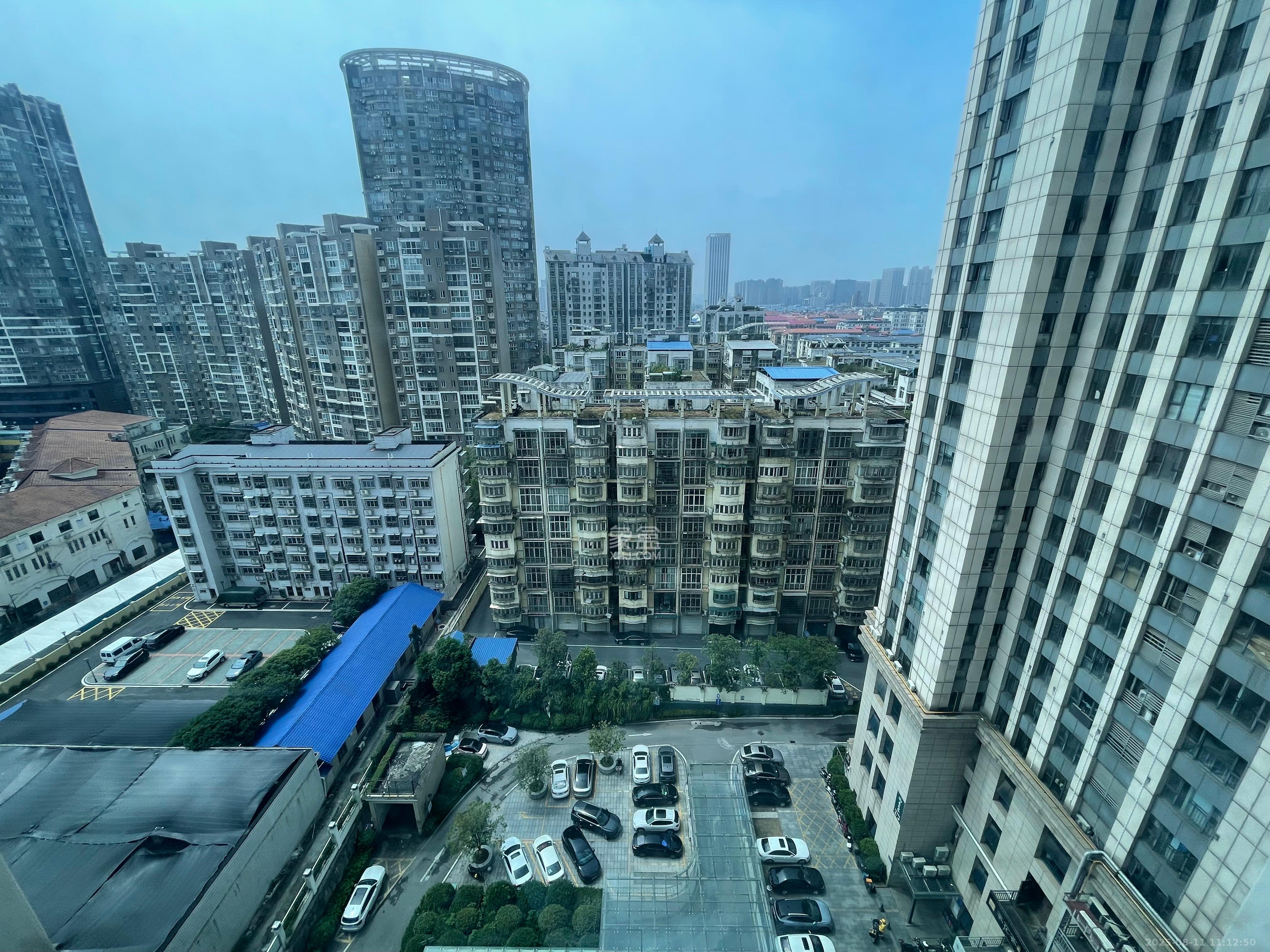 星大峰汇商务楼 1室1厅1卫 1600.0元/月 星大峰汇商务楼 1室1厅1卫 1600.0元/月室内图