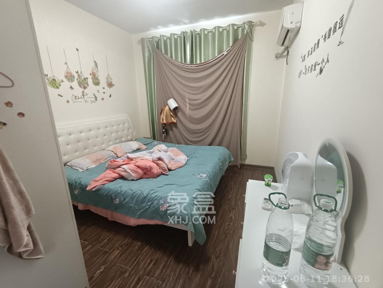 荣盛花语书苑 3室2厅1卫 2400.0元/月 荣盛花语书苑 3室2厅1卫 2400.0元/月室内图