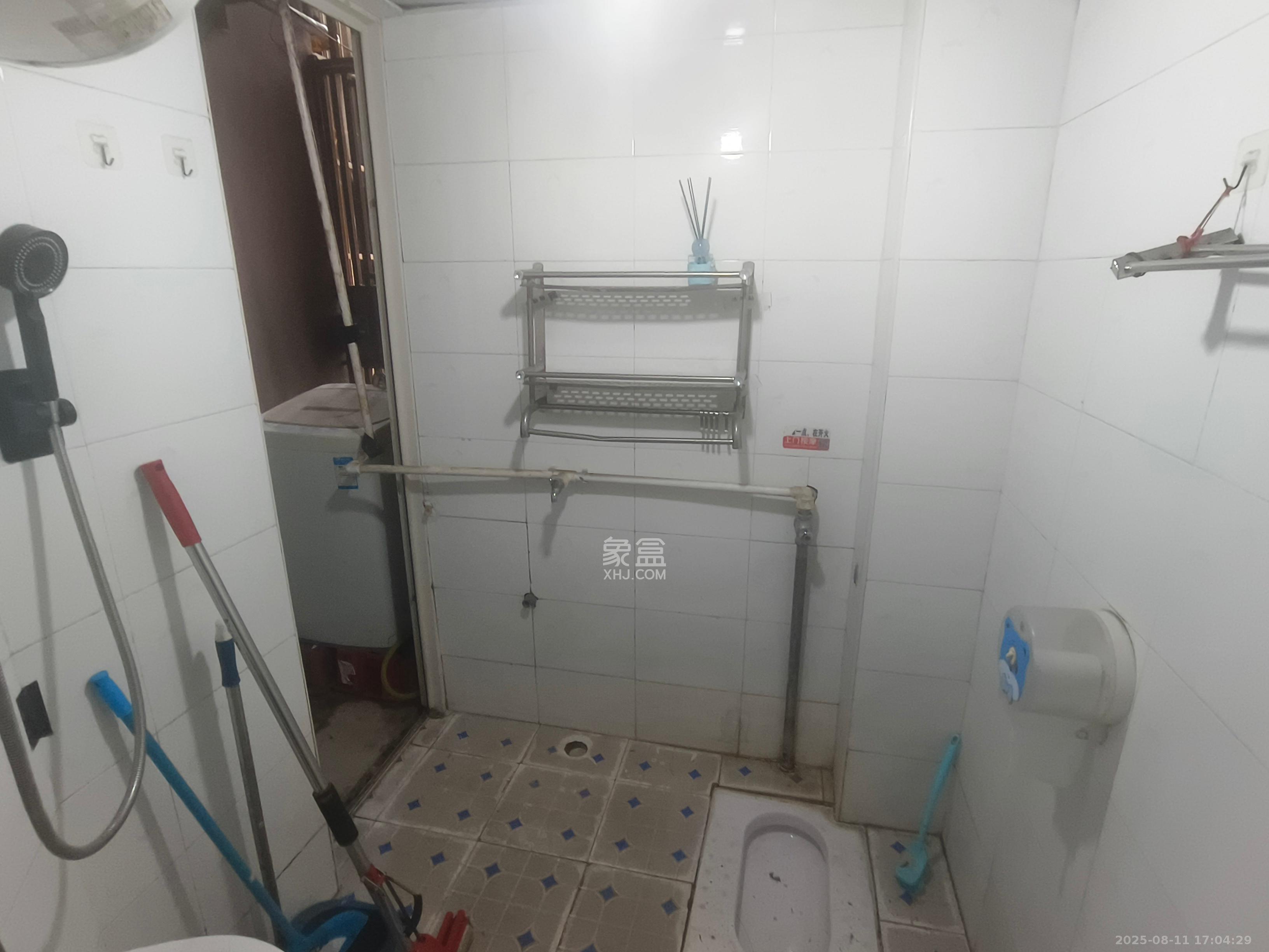 白沙晶城  1室1厅1卫   1600.00元/月室内图