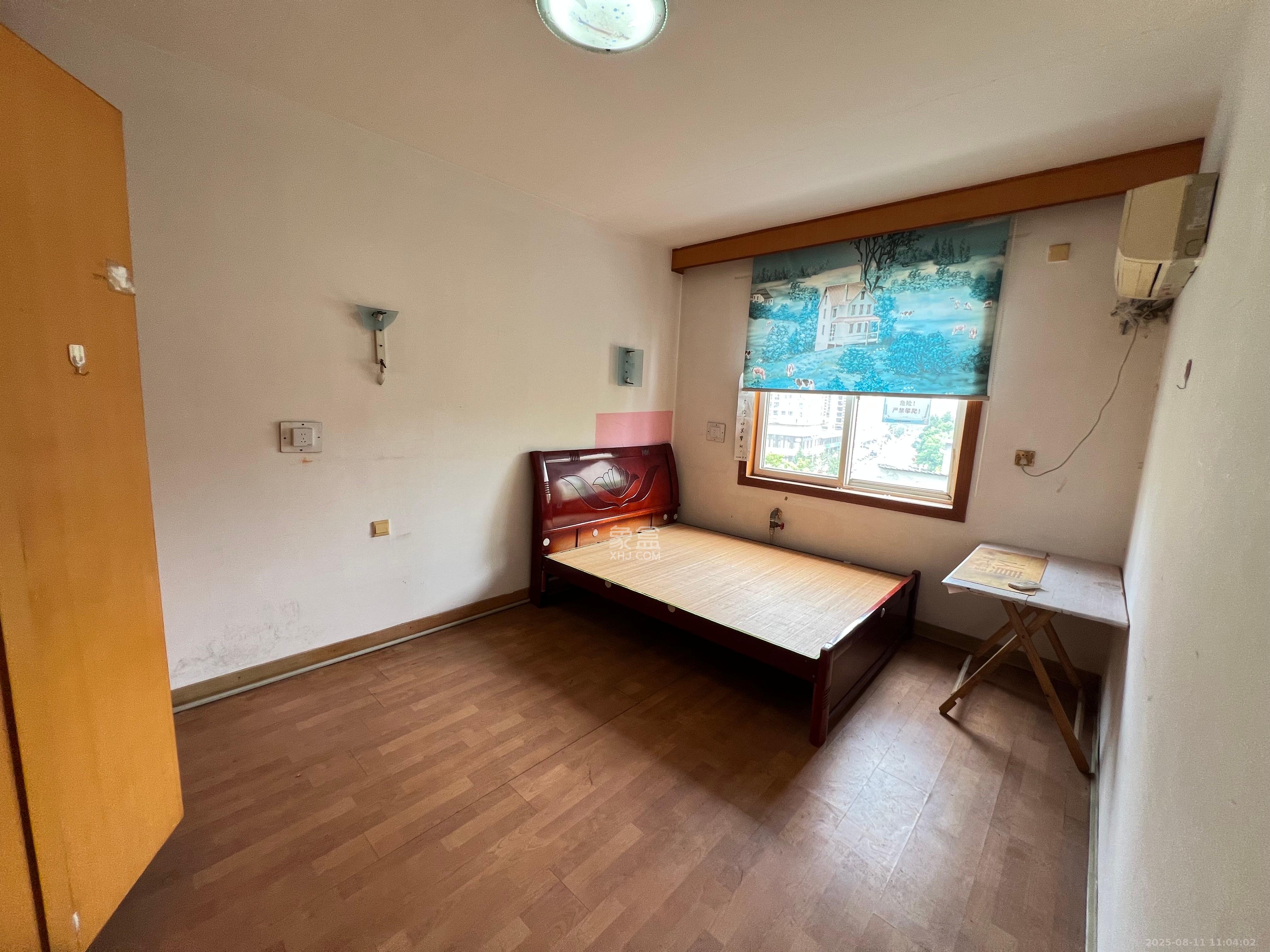 航天大院  3室2厅2卫    1850.0元/月室内图