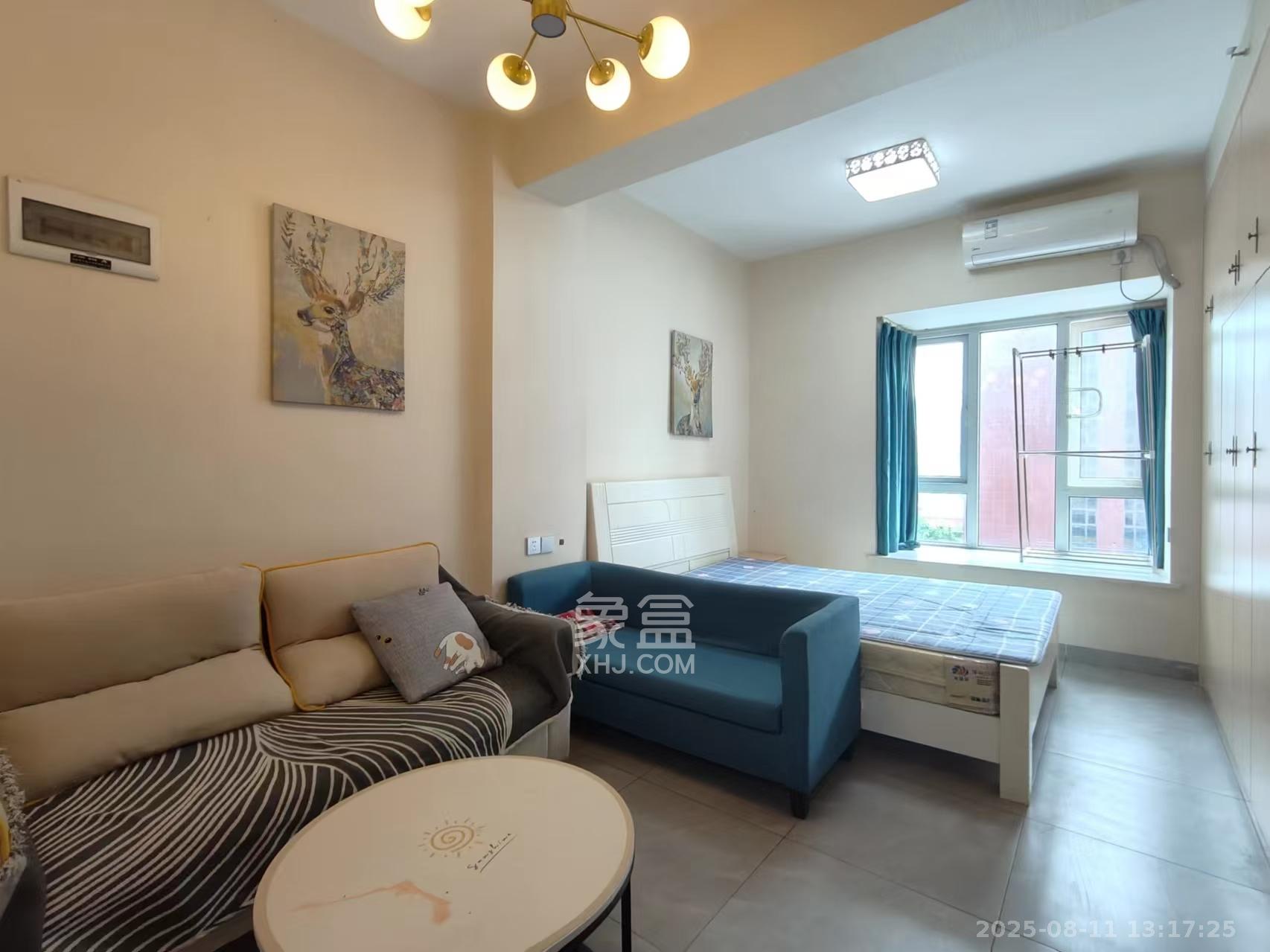 芙蓉万国城MOMA(卓越汇富苑) 1室1厅1卫 1400.0元/月 芙蓉万国城MOMA(卓越汇富苑) 1室1厅1卫 1400.0元/月室内图