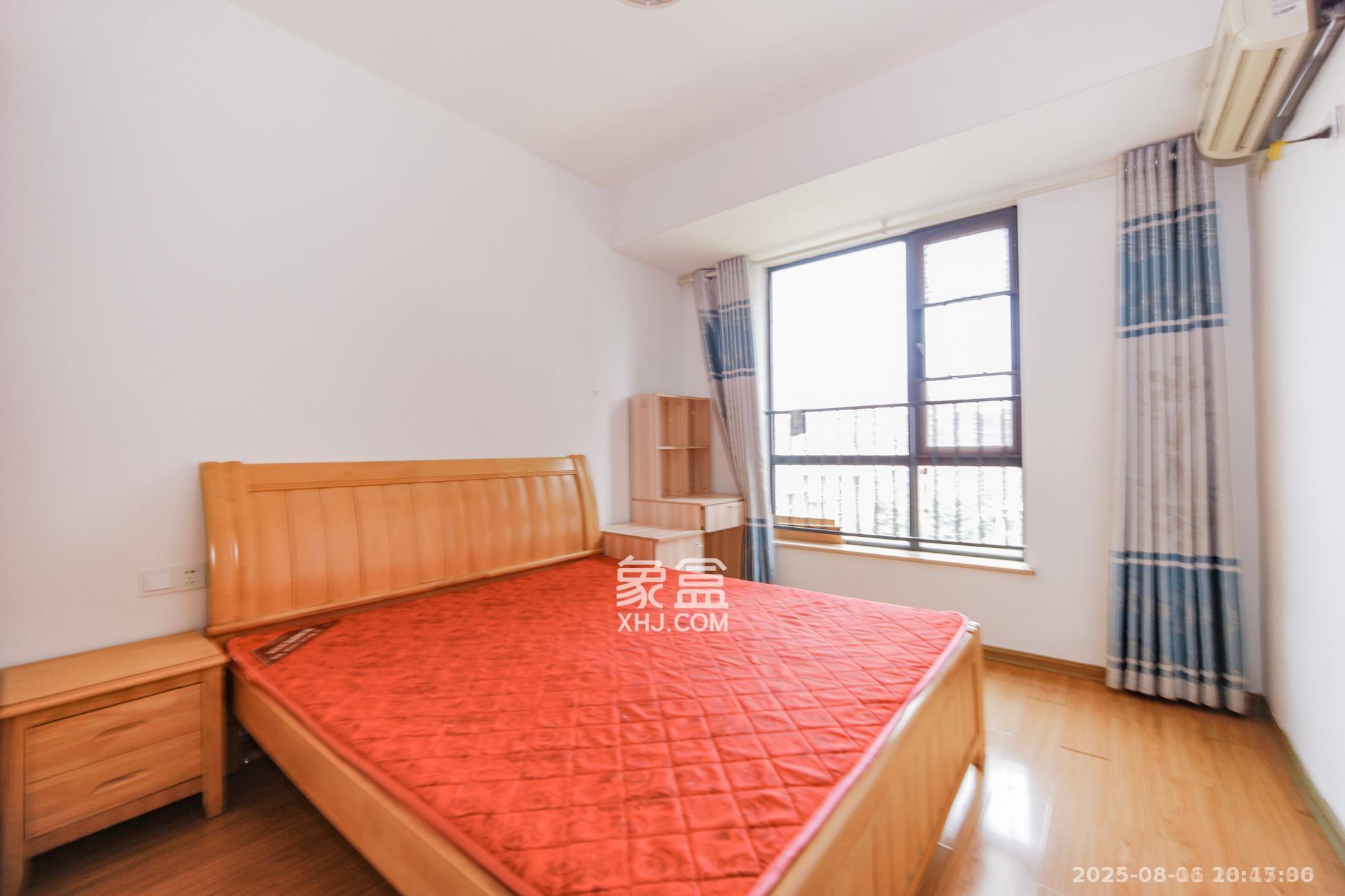 新盛珑璟台 1室2厅1卫 2500.0元/月 新盛珑璟台 1室2厅1卫 2500.0元/月室内图