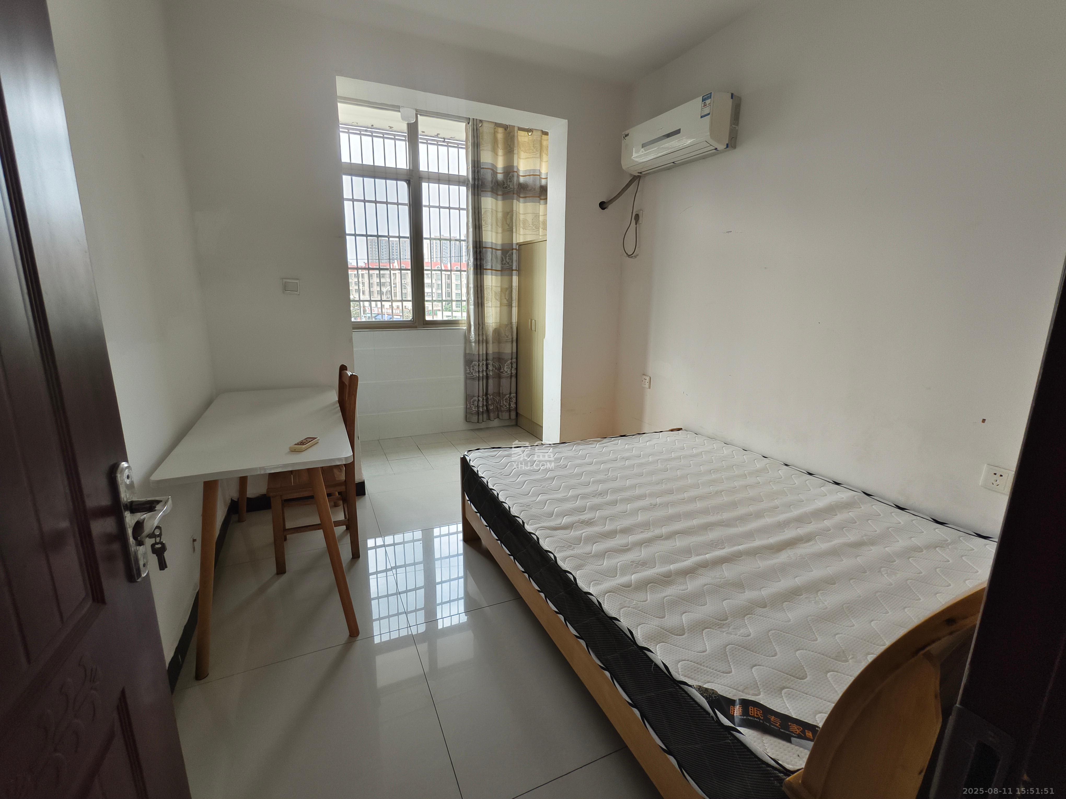 金桂小区一期 3室2厅1卫 1400.0元/月 金桂小区一期 3室2厅1卫 1400.0元/月室内图