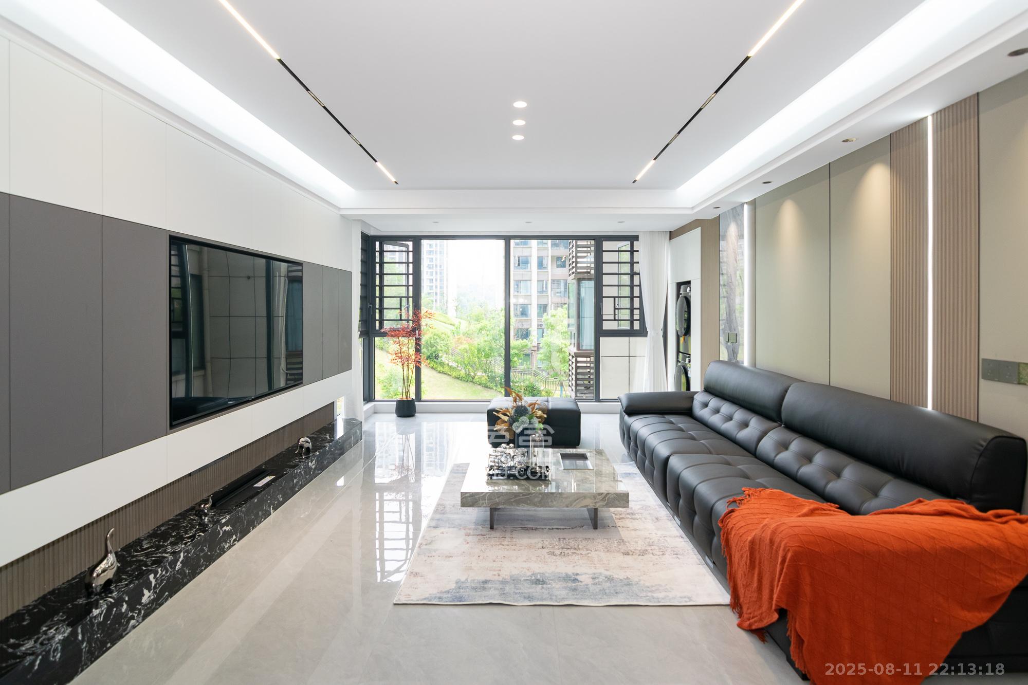 润和雅郡（润和紫郡六期）  5室2厅2卫    128.8万