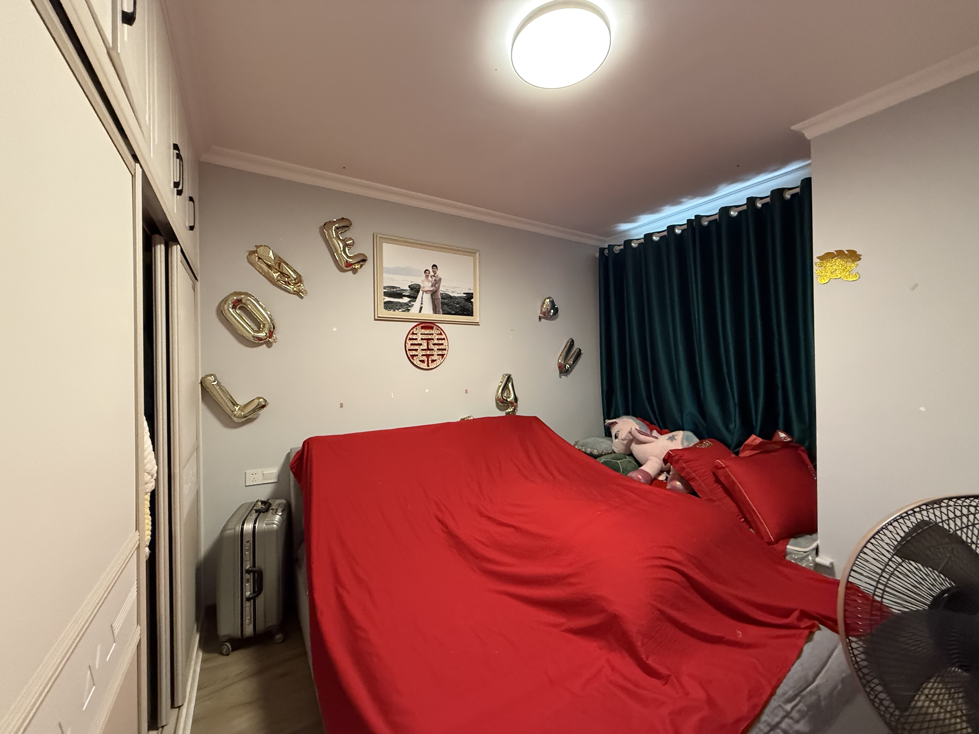 和顺嘉苑 3室2厅2卫 69.8万 和顺嘉苑 3室2厅2卫 69.8万客厅