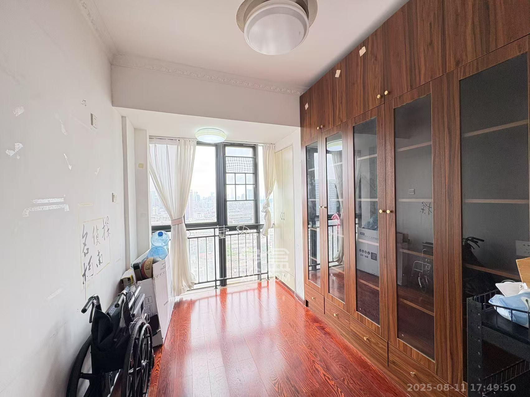 万博汇 4室2厅2卫 4800.0元/月 万博汇 4室2厅2卫 4800.0元/月室内图