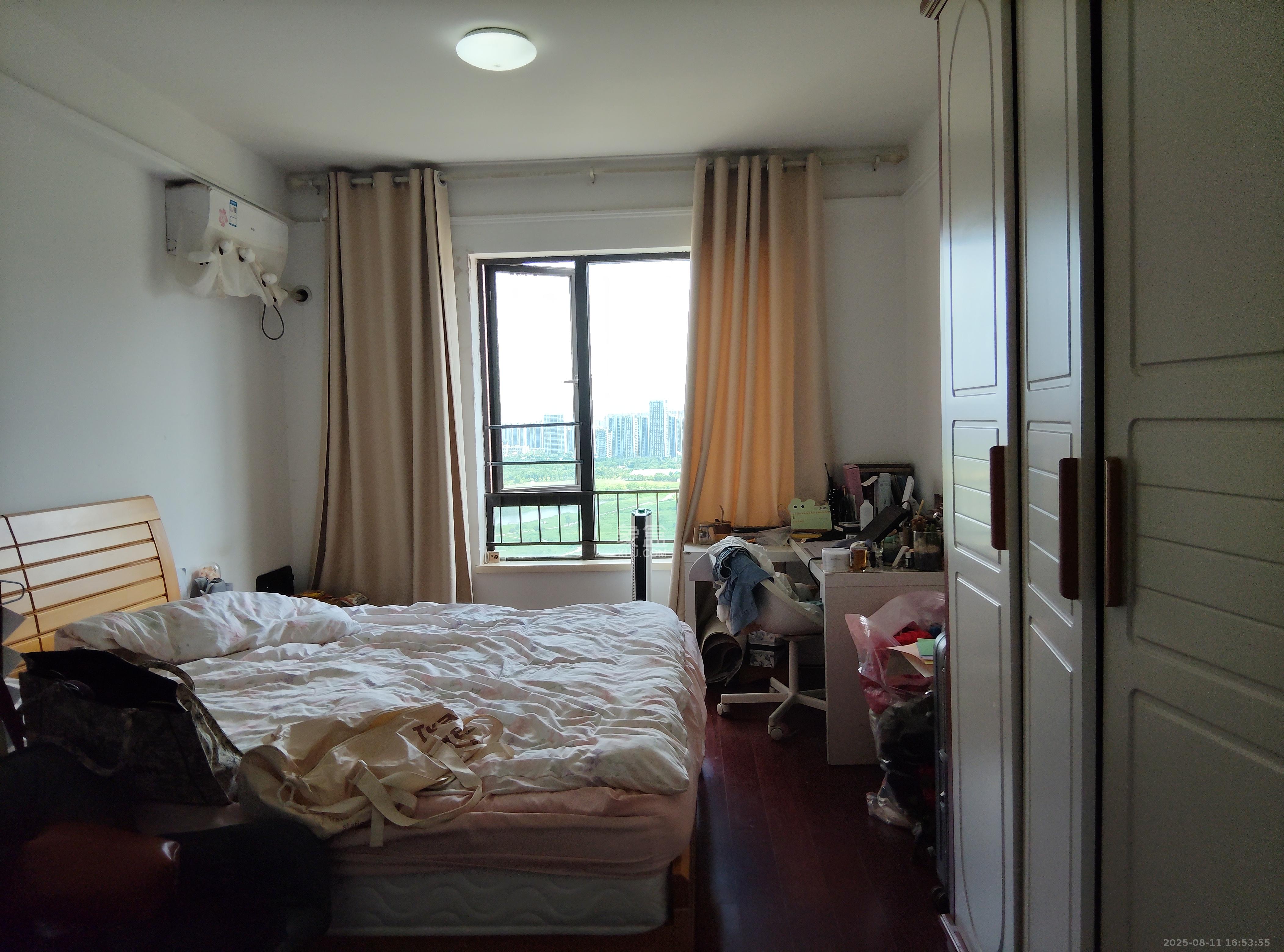 中海国际三期  3室2厅2卫    2300.0元/月室内图