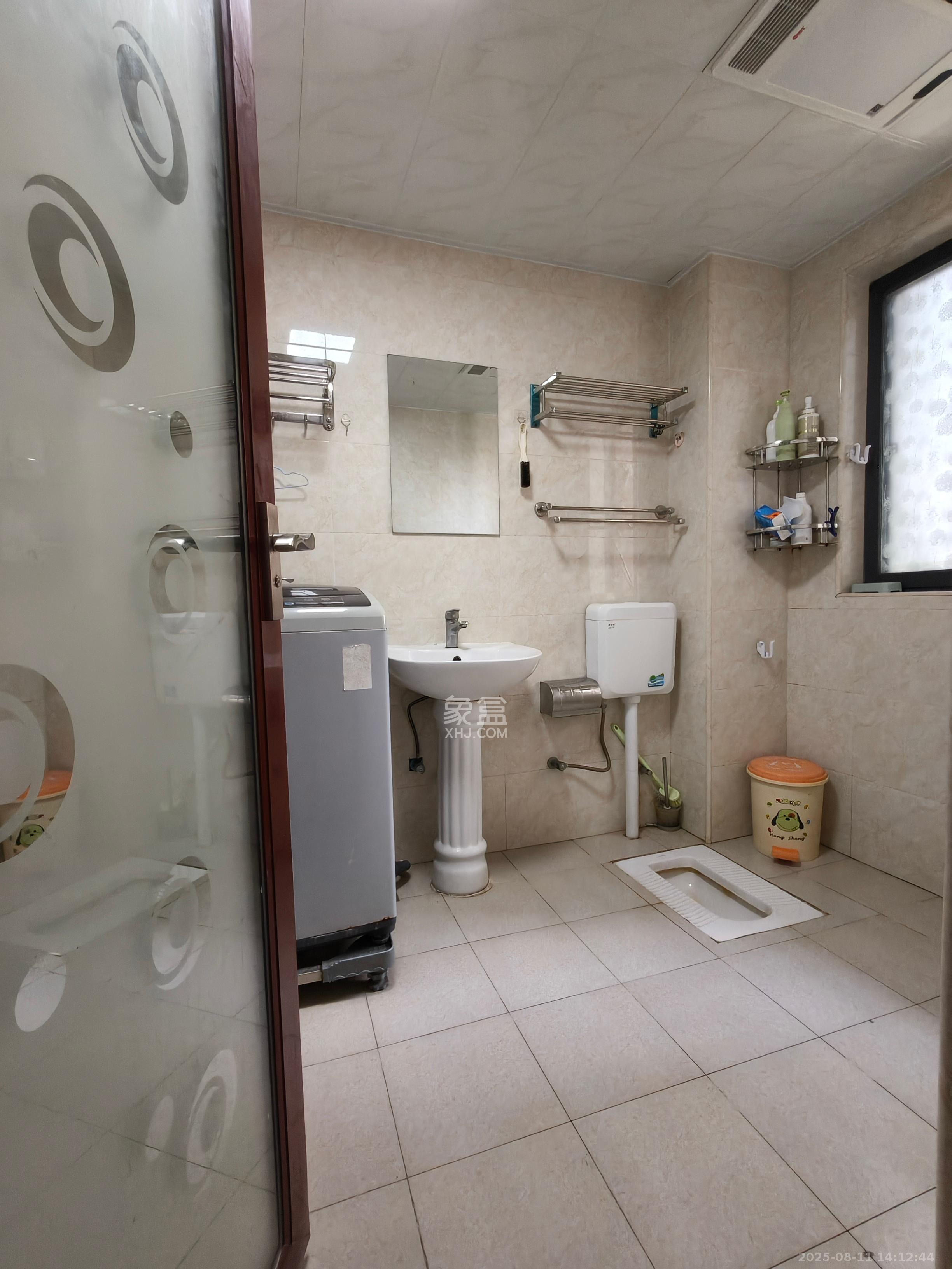 高林仕家  3室2厅1卫    2200.0元/月 高林仕家  3室2厅1卫    2200.0元/月室内图