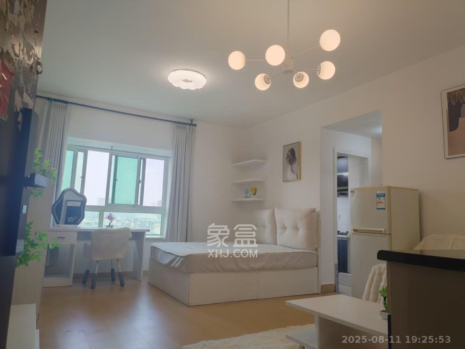 都市晨光  1室1厅1卫    1700.0元/月室内图