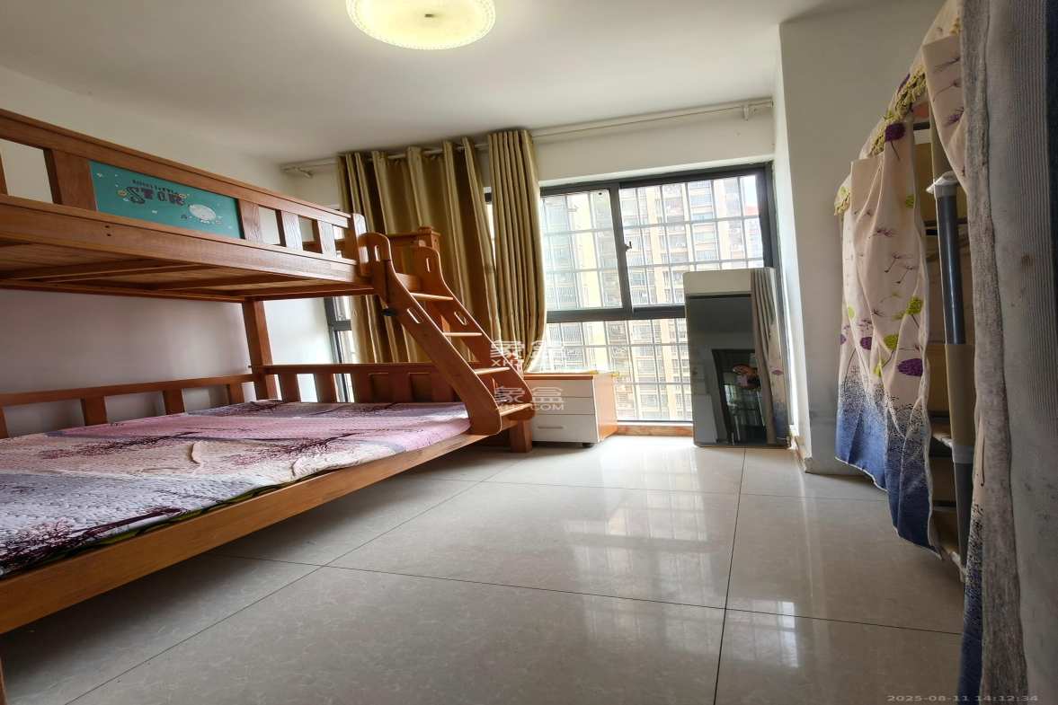 高林仕家  3室2厅1卫    2200.0元/月 高林仕家  3室2厅1卫    2200.0元/月室内图