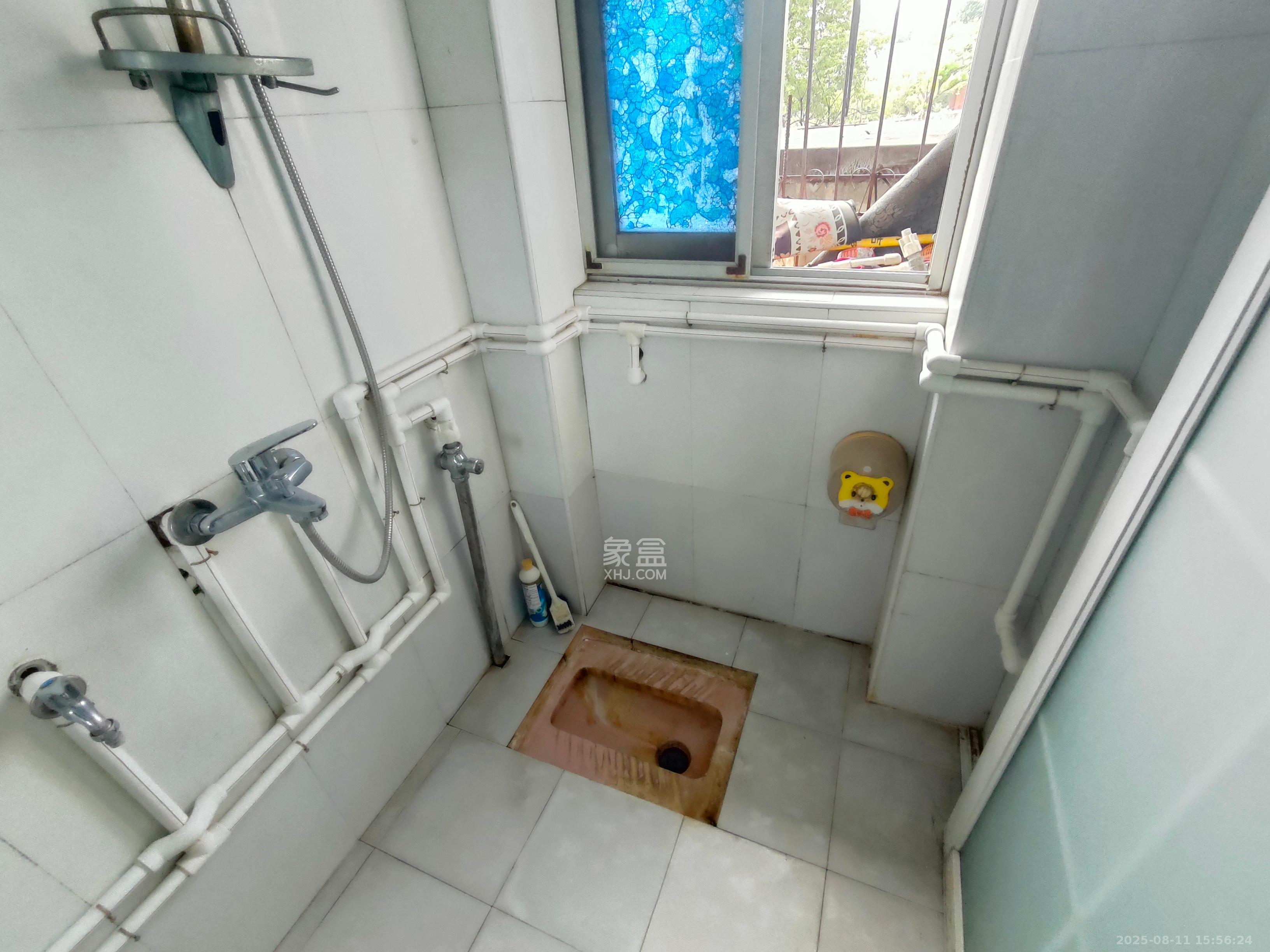 输变电局宿舍  2室1厅1卫    1350.0元/月室内图