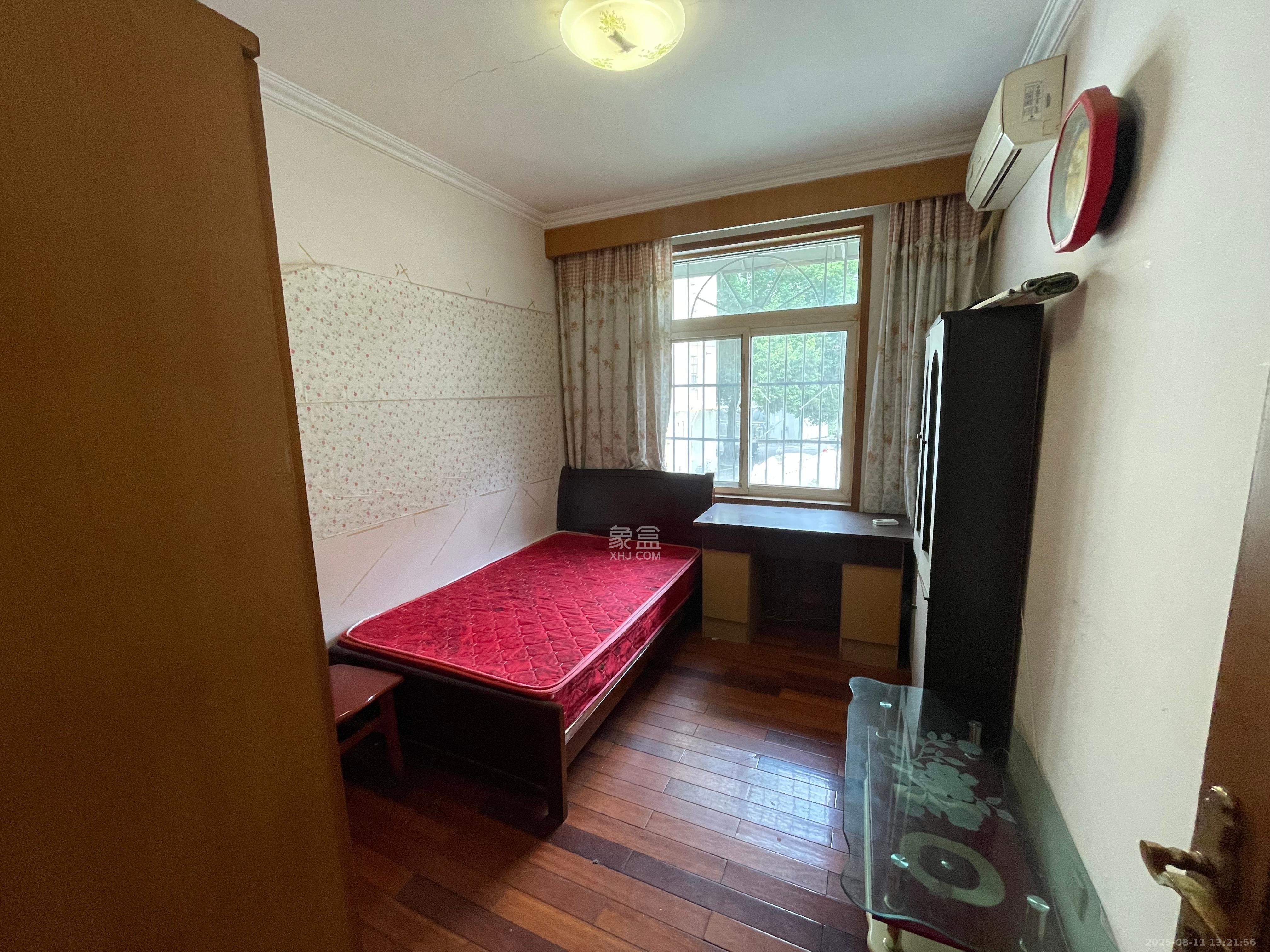 平和堂生活小区  4室2厅2卫    2800.0元/月 平和堂生活小区  4室2厅2卫    2800.0元/月室内图