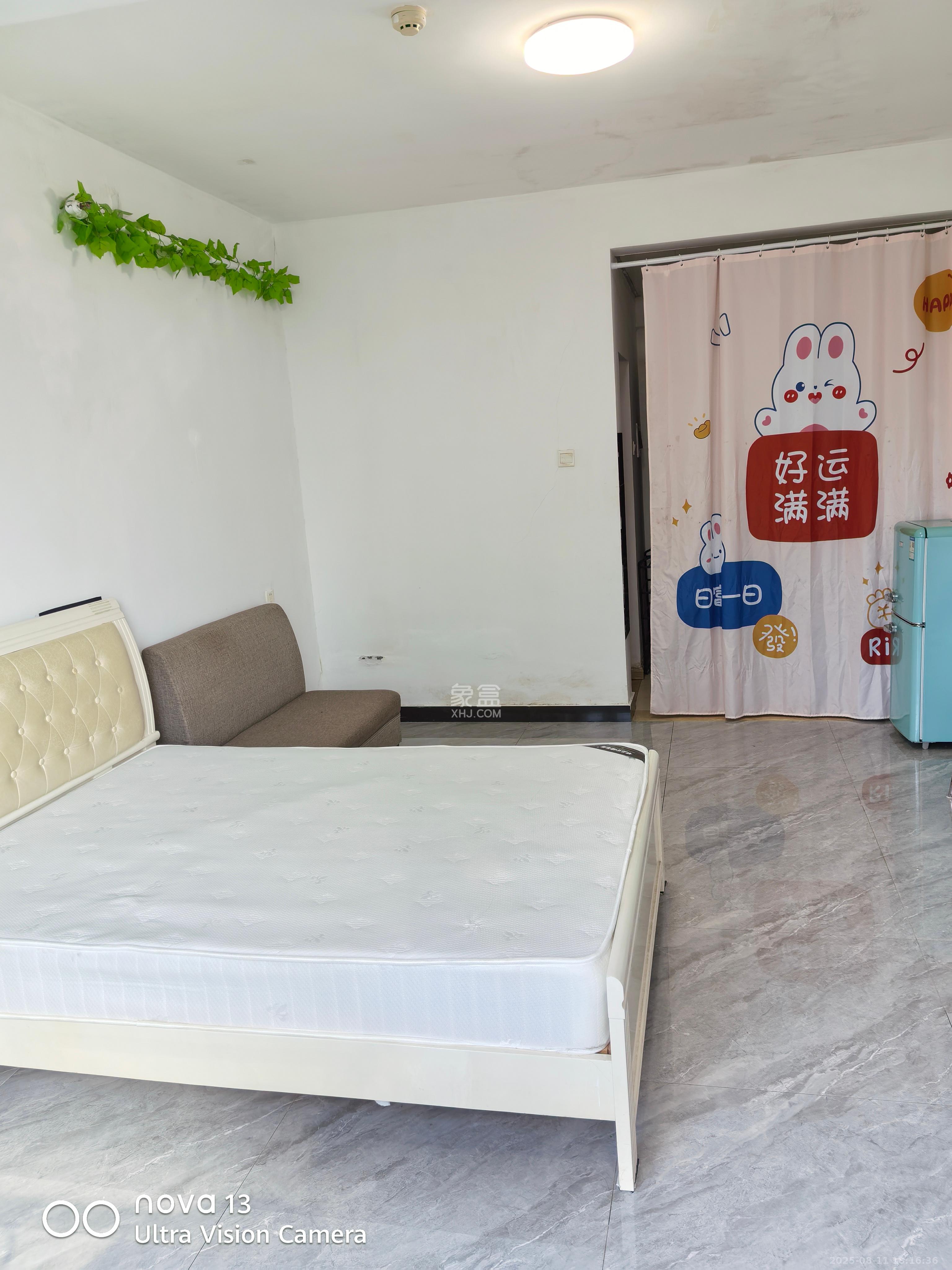 长城华都 1室1厅1卫 1300.0元/月 长城华都 1室1厅1卫 1300.0元/月室内图