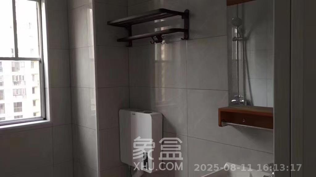 芙蓉万国城MOMA(卓越汇富苑)  4室2厅2卫    1800.0元/月 芙蓉万国城MOMA(卓越汇富苑)  4室2厅2卫    1800.0元/月室内图