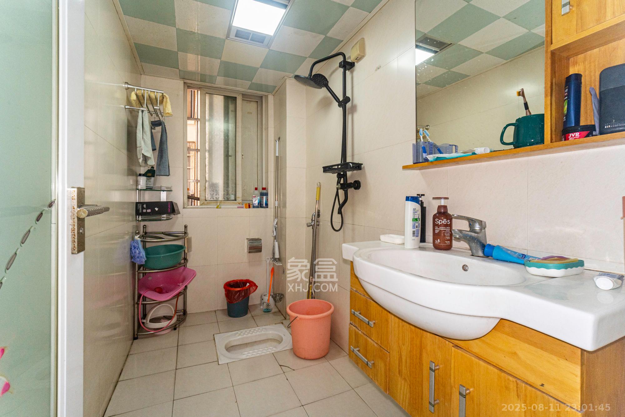 筑梦园 3室2厅2卫 68.8万 筑梦园 3室2厅2卫 68.8万卫生间