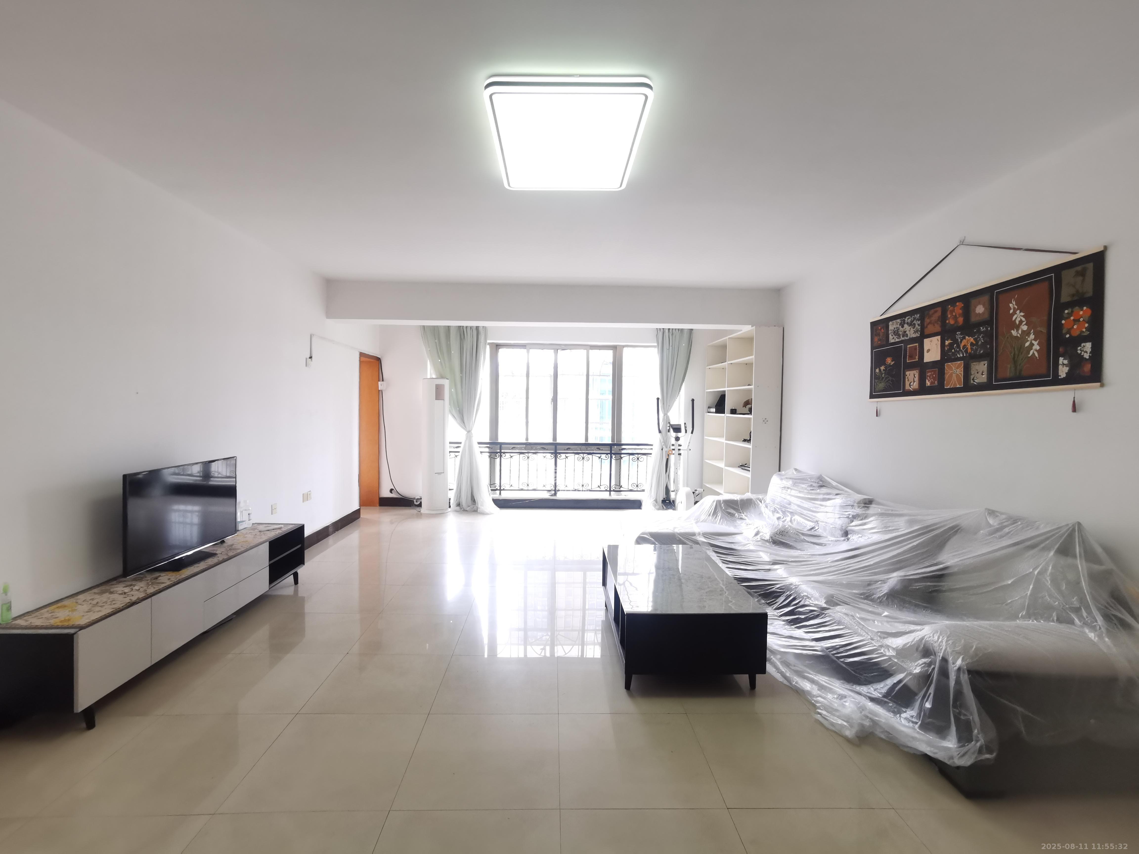 市妇联宿舍  4室2厅2卫    3600.0元/月 市妇联宿舍  4室2厅2卫    3600.0元/月