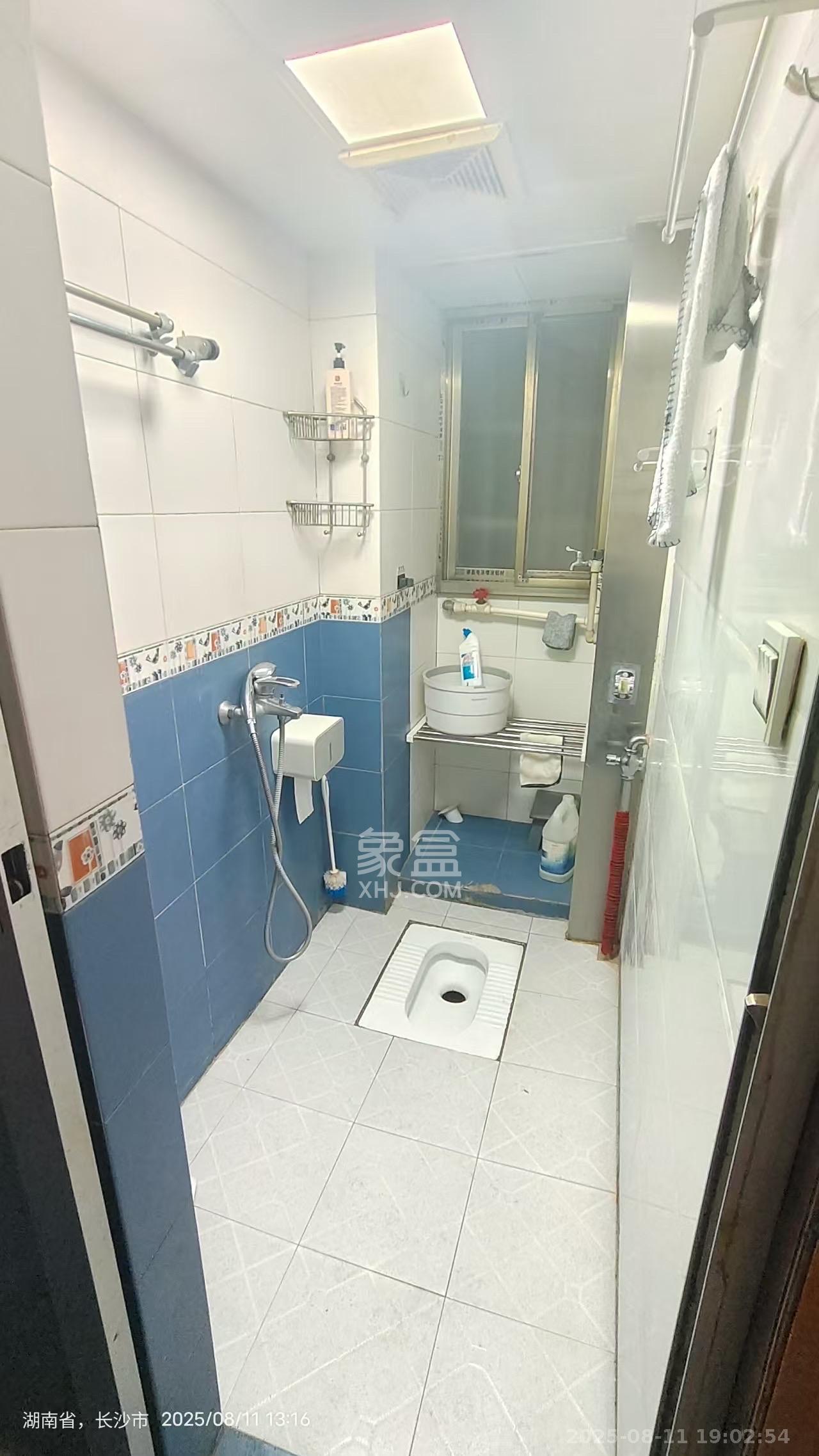 市总工会宿舍(司马里36号) 2室2厅1卫 2300.0元/月 市总工会宿舍(司马里36号) 2室2厅1卫 2300.0元/月室内图