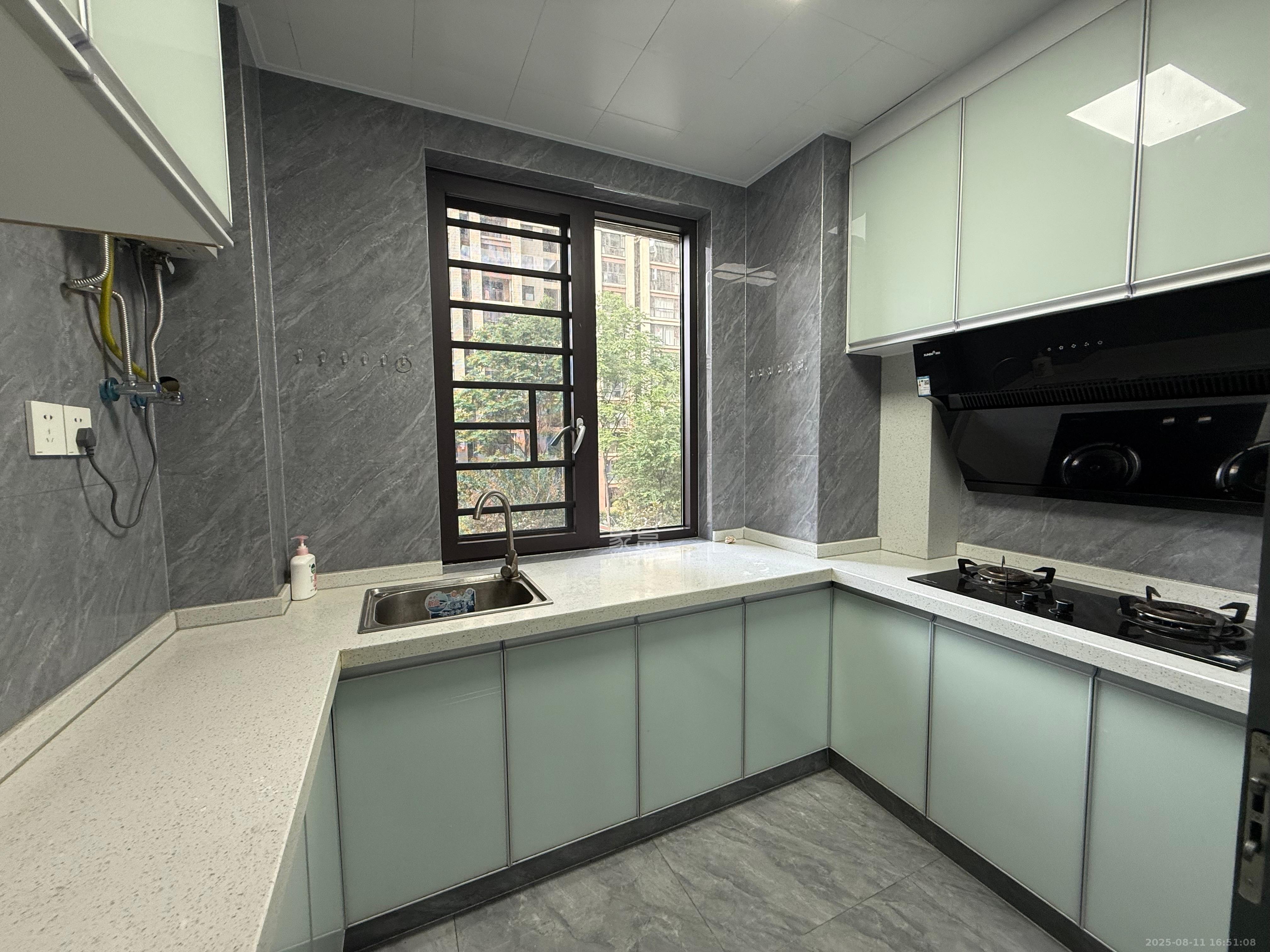 惟泽园 3室2厅2卫 3100.0元/月 惟泽园 3室2厅2卫 3100.0元/月室内图