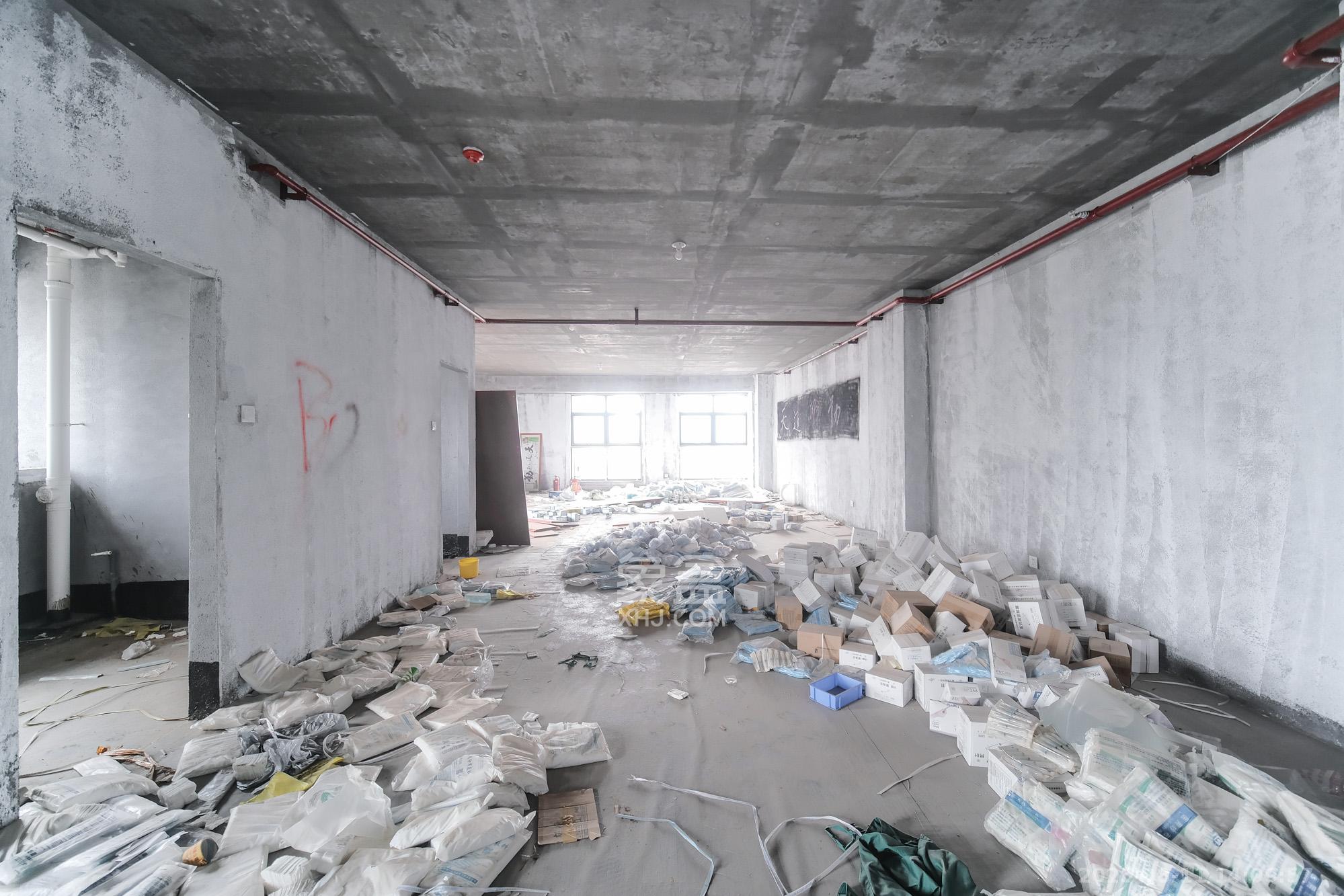 和悦城(蟠龙景苑)  1室0厅0卫    125.0万 和悦城(蟠龙景苑)  1室0厅0卫    125.0万客厅