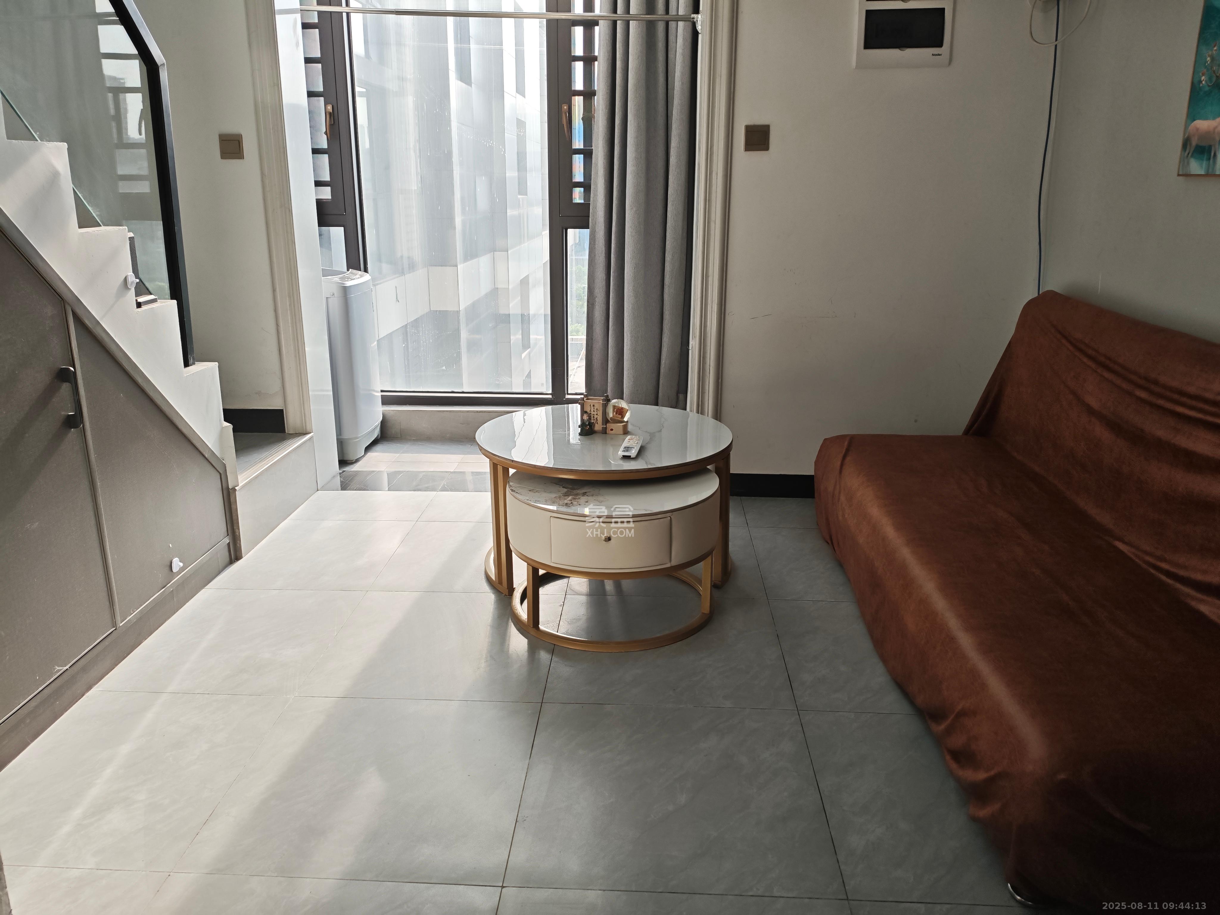 万科金色梦想B区  1室0厅0卫    1900.0元/月 万科金色梦想B区  1室0厅0卫    1900.0元/月