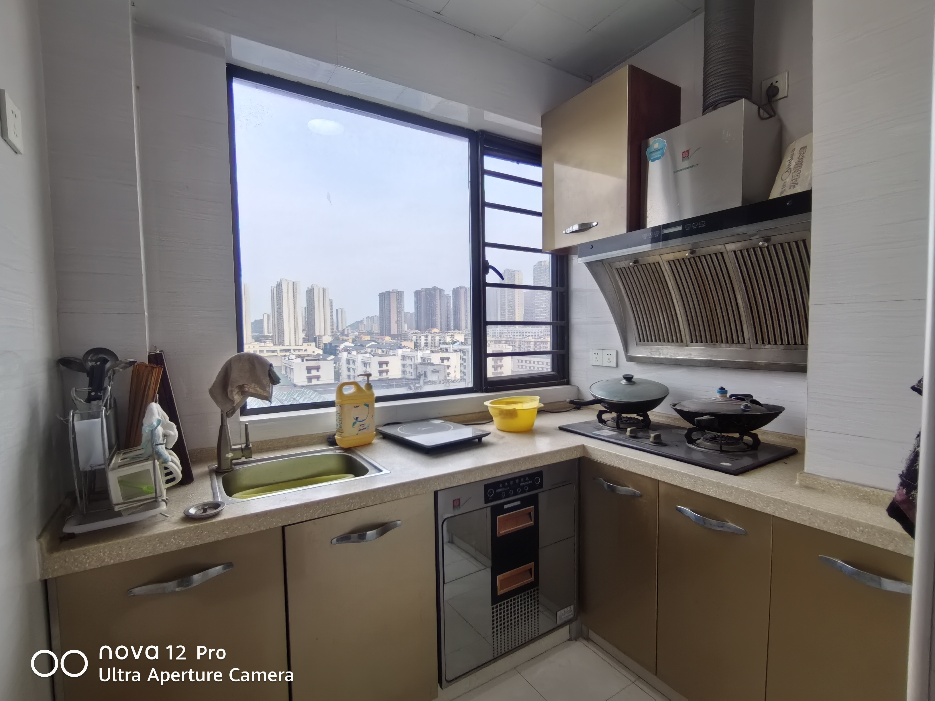 龙泰上品 1室1厅1卫 30.0万 龙泰上品 1室1厅1卫 30.0万厨房