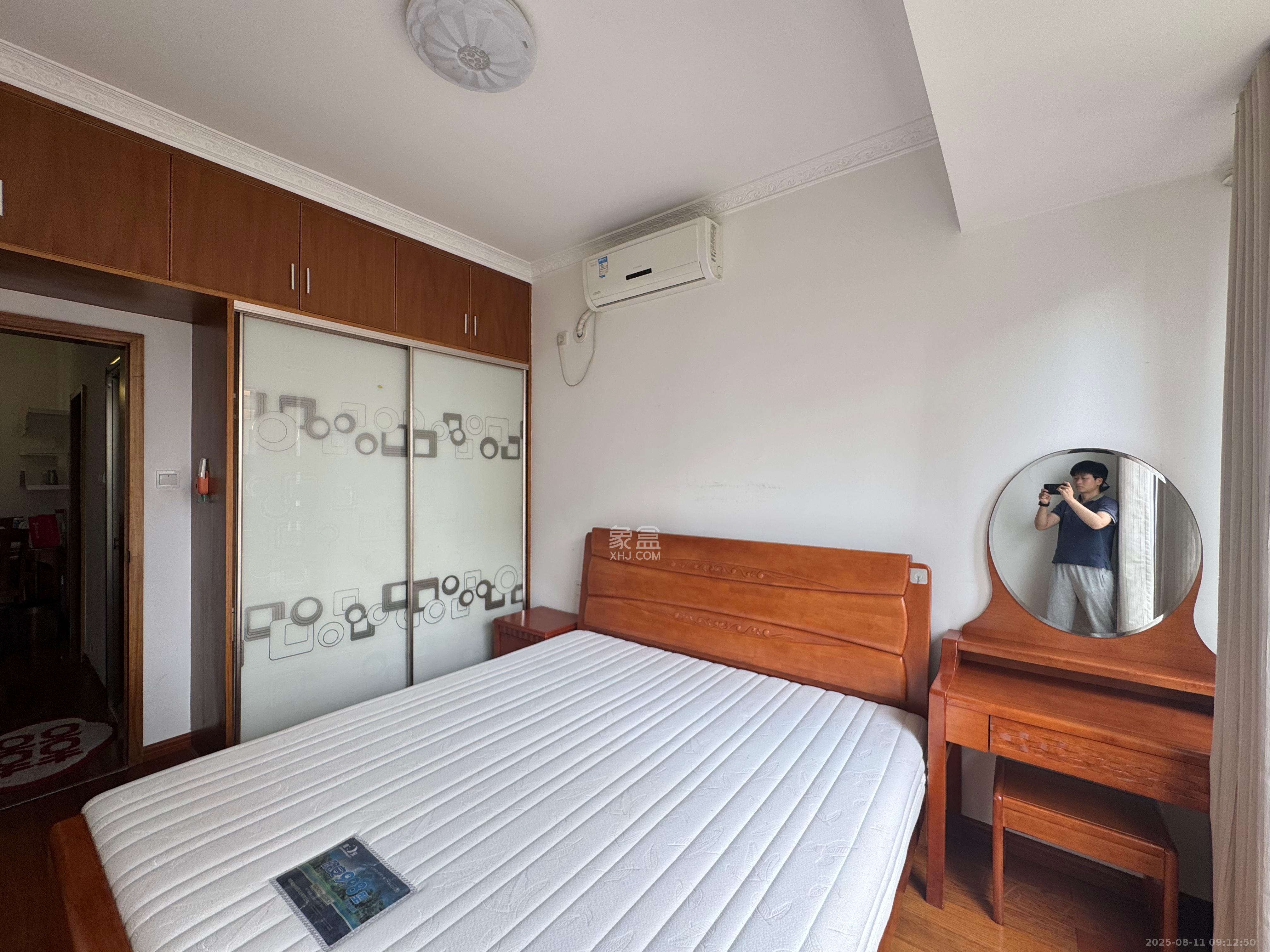 万博汇  2室2厅1卫    3000.0元/月室内图