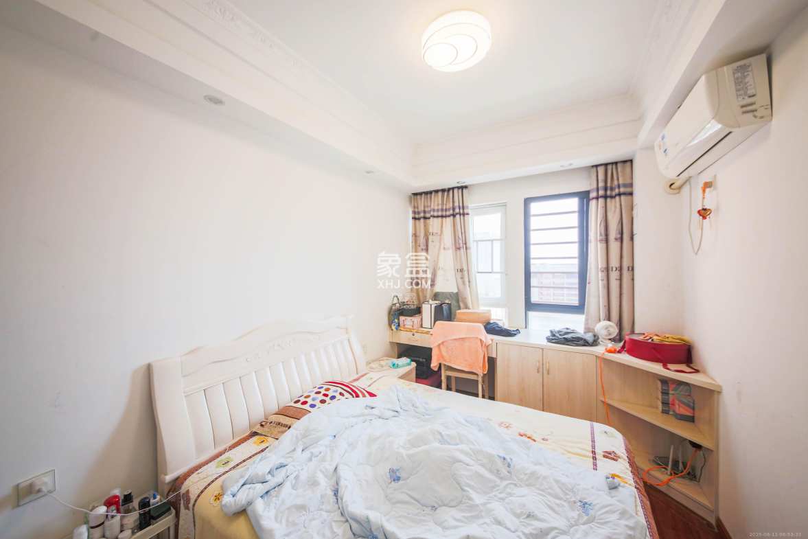 长城雅苑  3室2厅2卫    102.0万 长城雅苑  3室2厅2卫    102.0万卧室