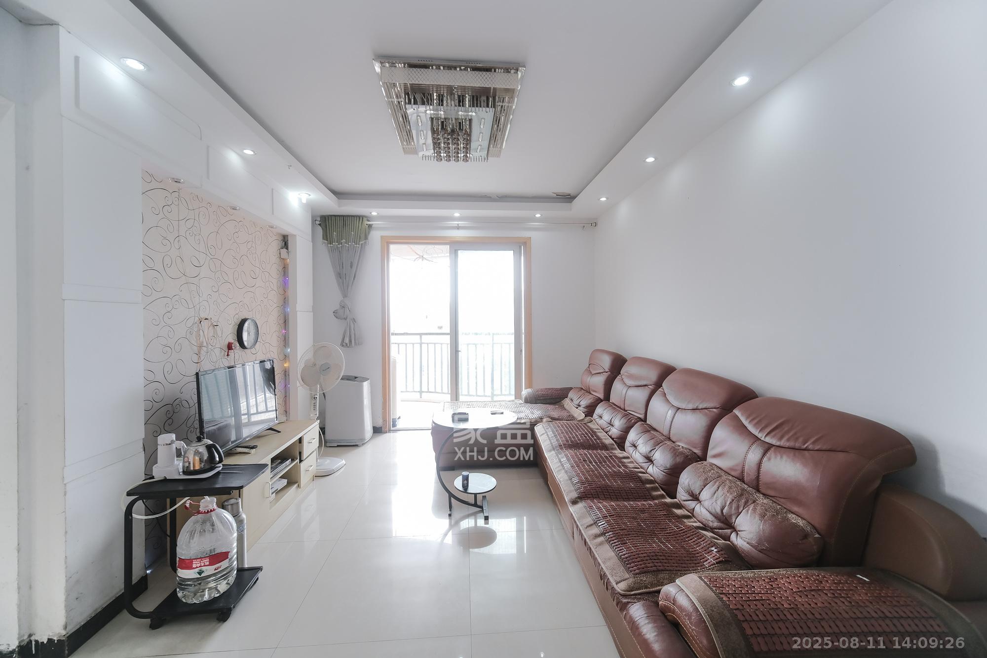 世景华庭 2室2厅1卫 43.0万 世景华庭 2室2厅1卫 43.0万客厅