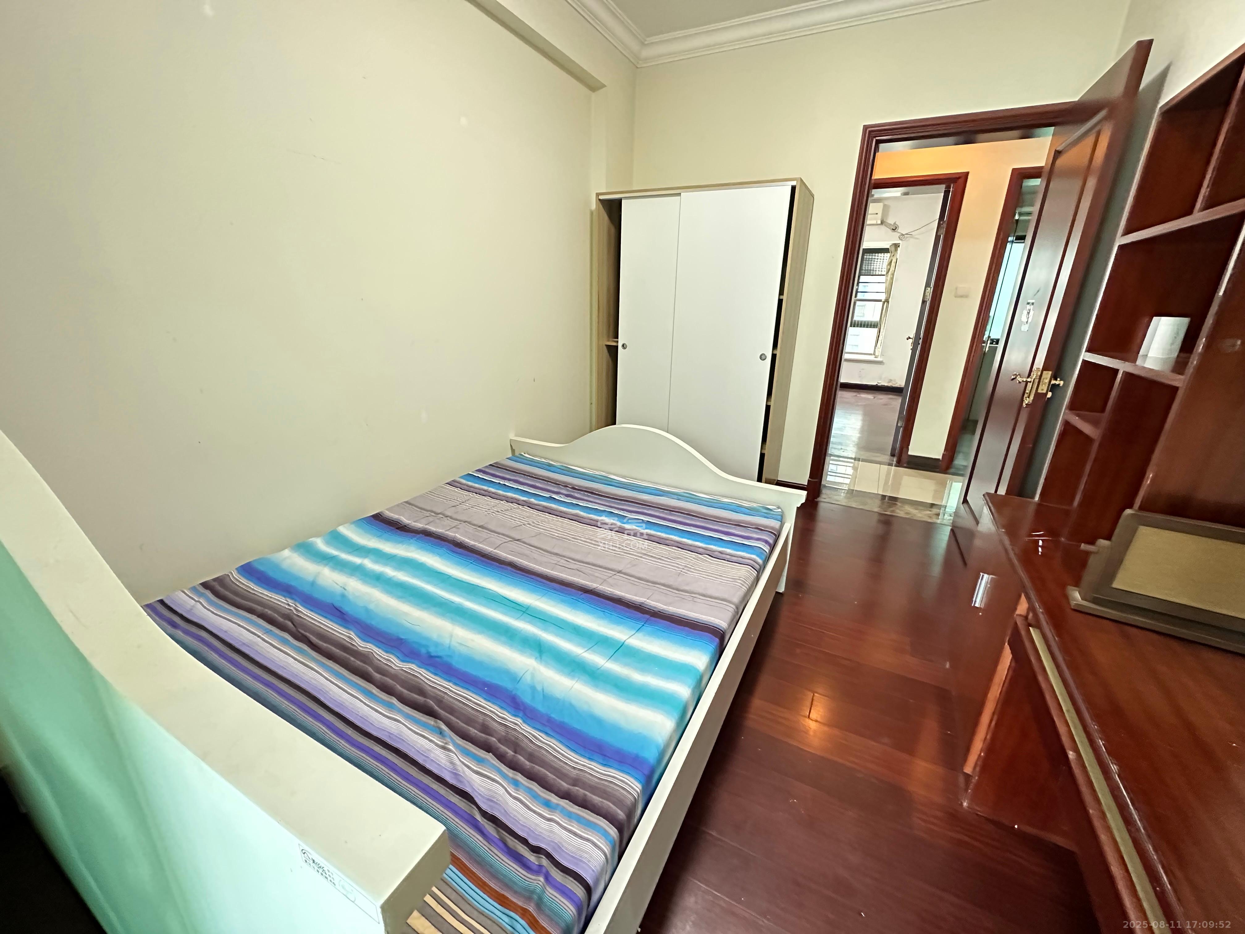 恒大华府  3室2厅2卫    3400.0元/月 恒大华府  3室2厅2卫    3400.0元/月室内图