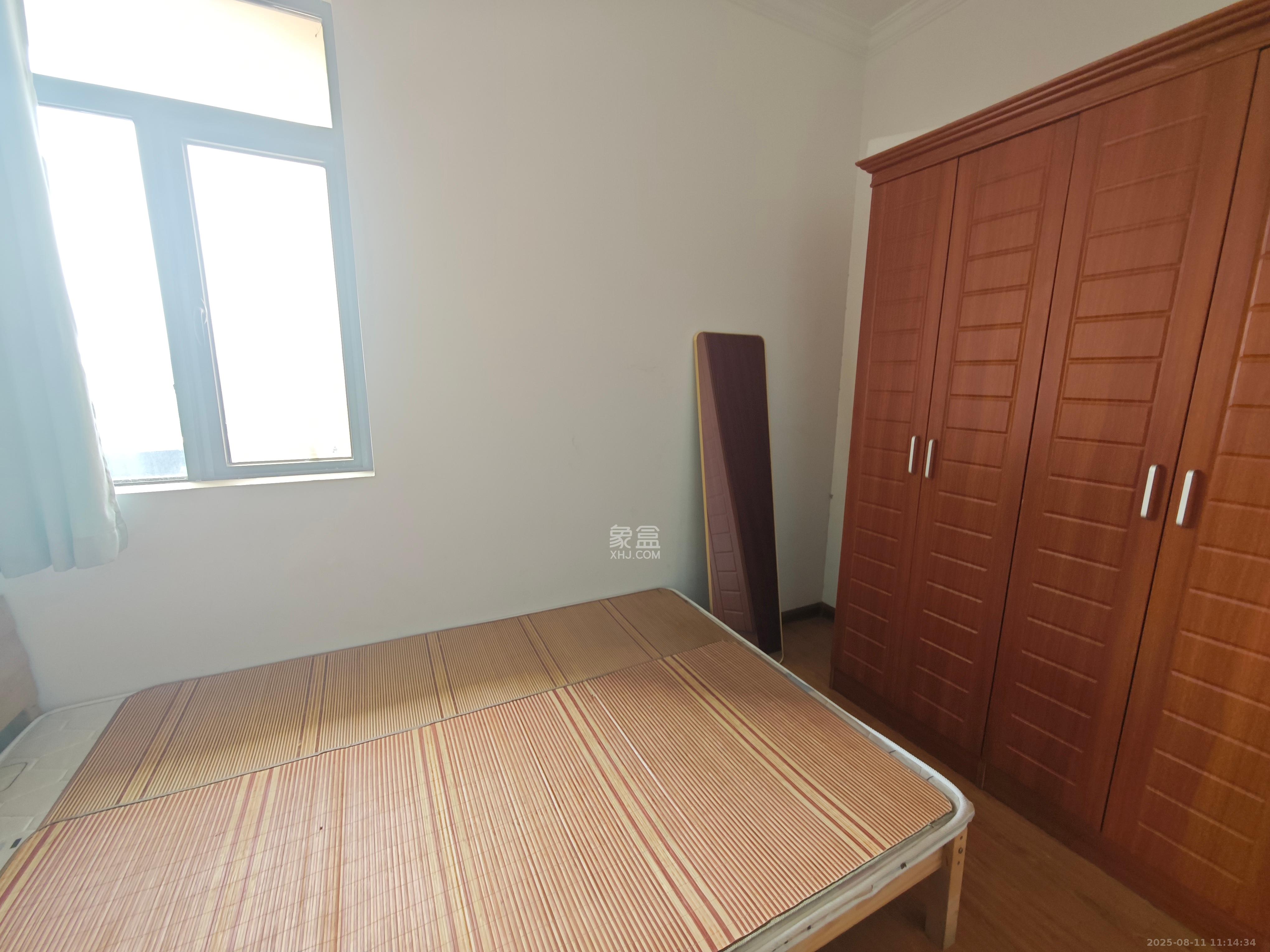 剑桥名门  2室2厅1卫    2000.0元/月 剑桥名门  2室2厅1卫    2000.0元/月室内图