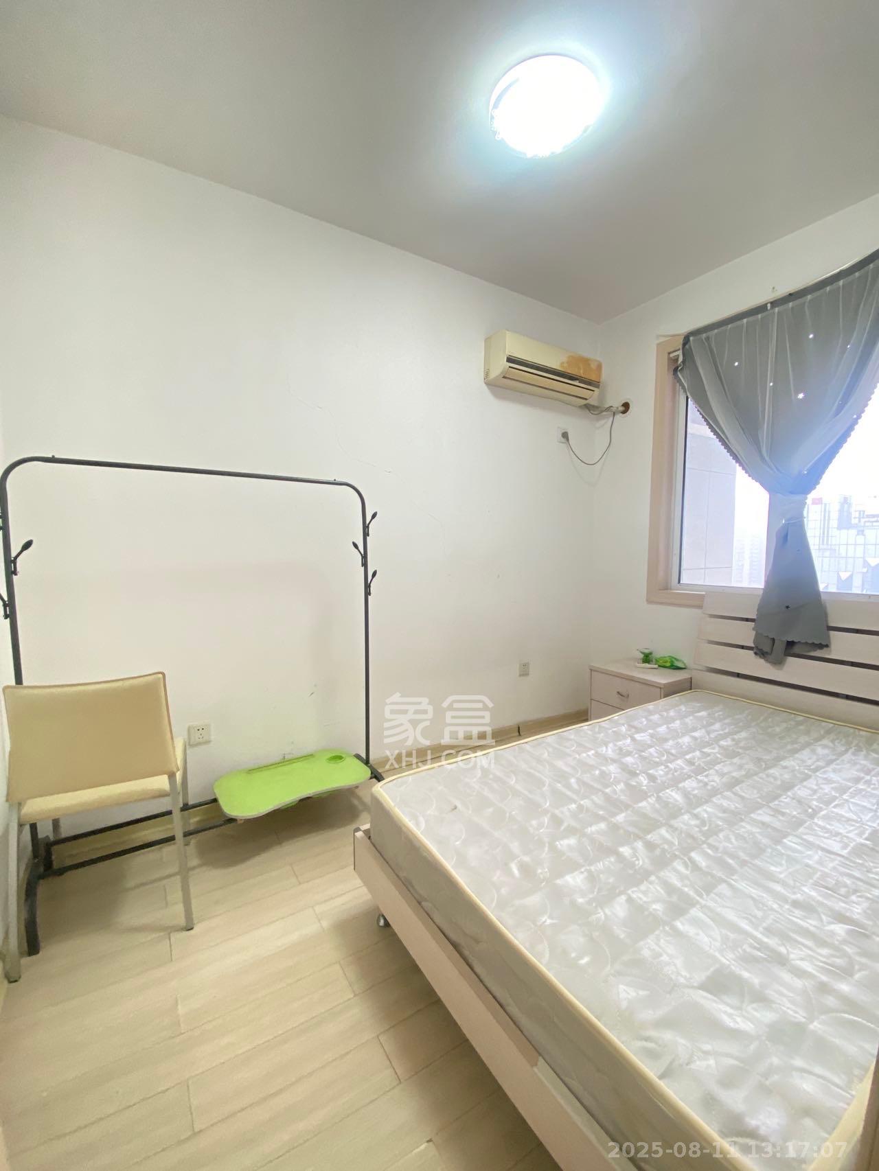 华韵07  2室1厅1卫   1900.00元/月室内图