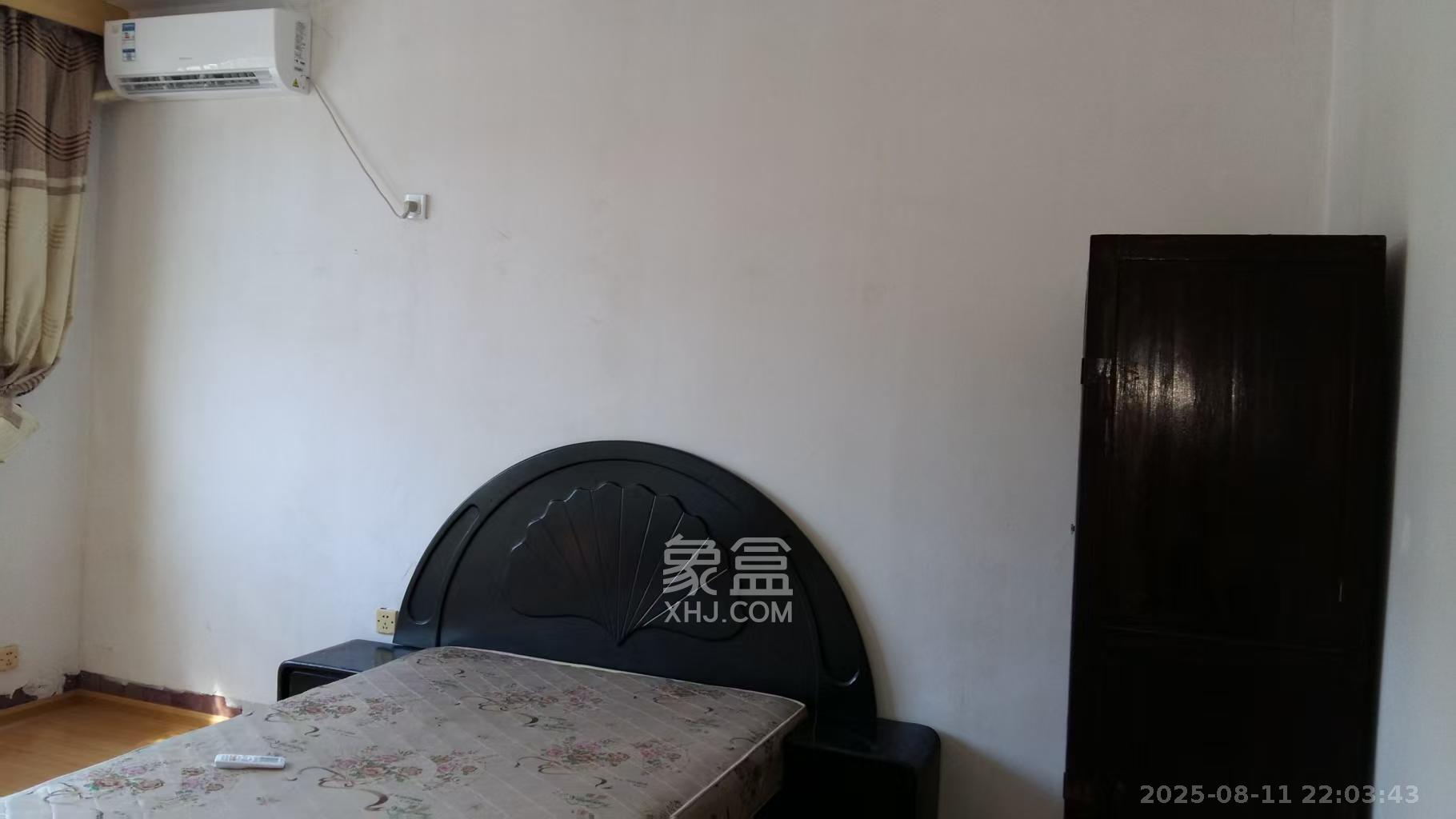 西湖公寓  2室1厅1卫    1300.0元/月 西湖公寓  2室1厅1卫    1300.0元/月室内图