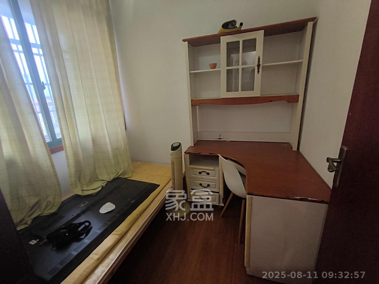 洋湖时代 3室2厅1卫 2000.0元/月 洋湖时代 3室2厅1卫 2000.0元/月室内图